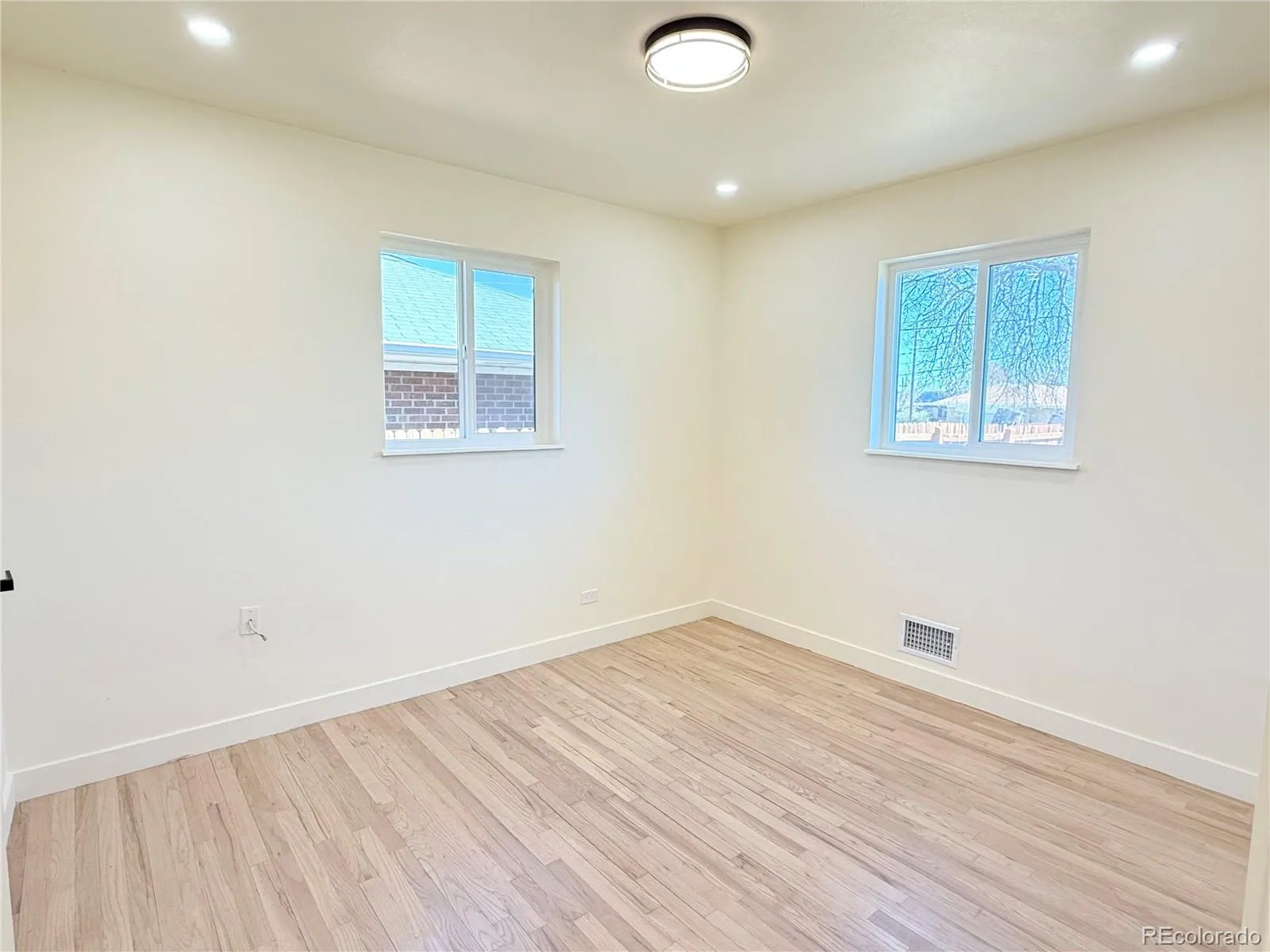 3280 Leyden Street Denver CO 80207 MLS #REC5358356 05102026023245 1600 5