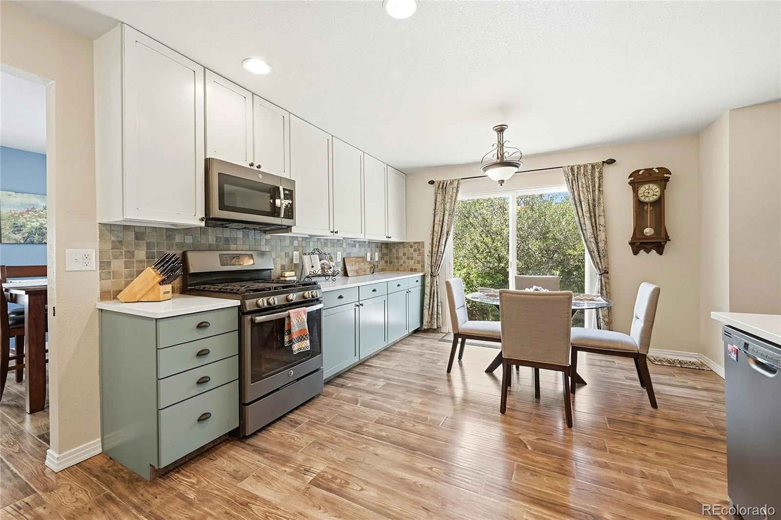 3671 Sunridge Terrace Drive Castle Rock CO 80109 | MLS #REC5359894 08312026183846 1600 14