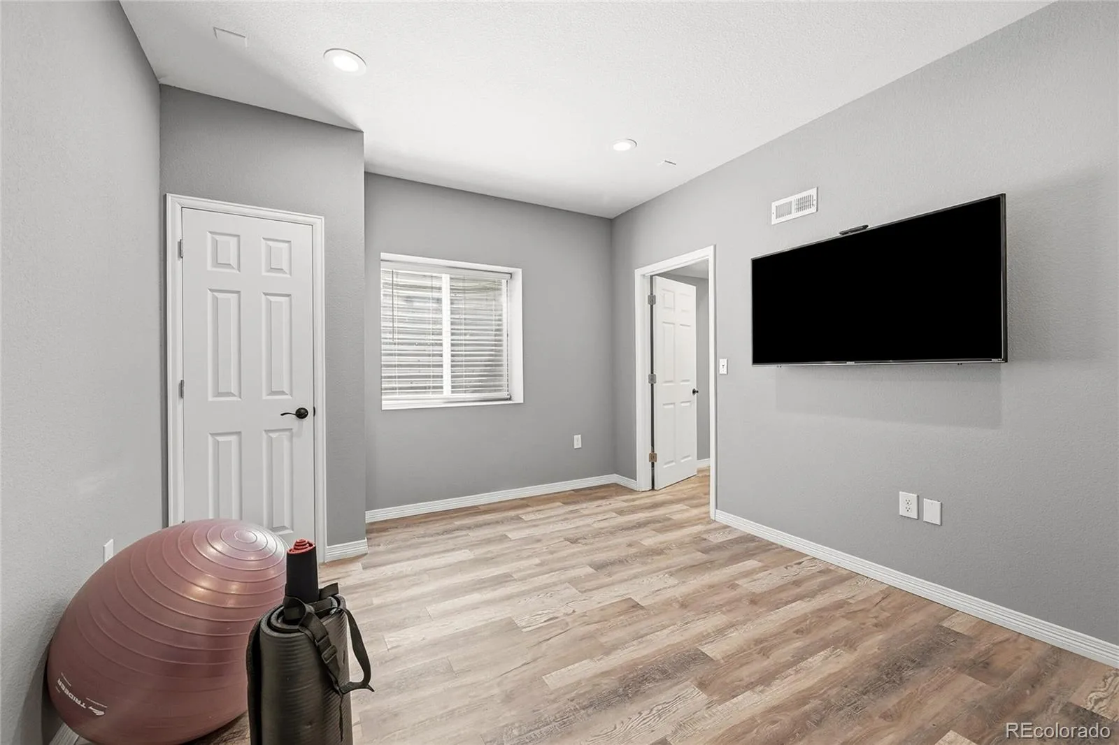 3671 Sunridge Terrace Drive Castle Rock CO 80109 | MLS #REC5359894 08312026183846 1600 39