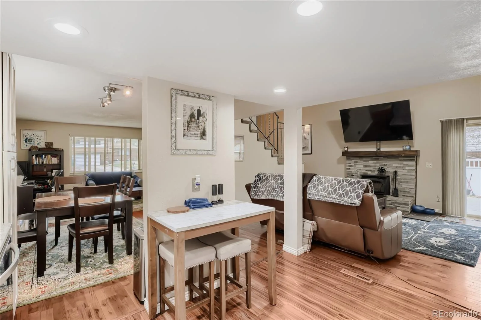 8901 W Radcliffe Place Littleton CO 80123 | MLS #REC5363930 08282026151530 1600 4
