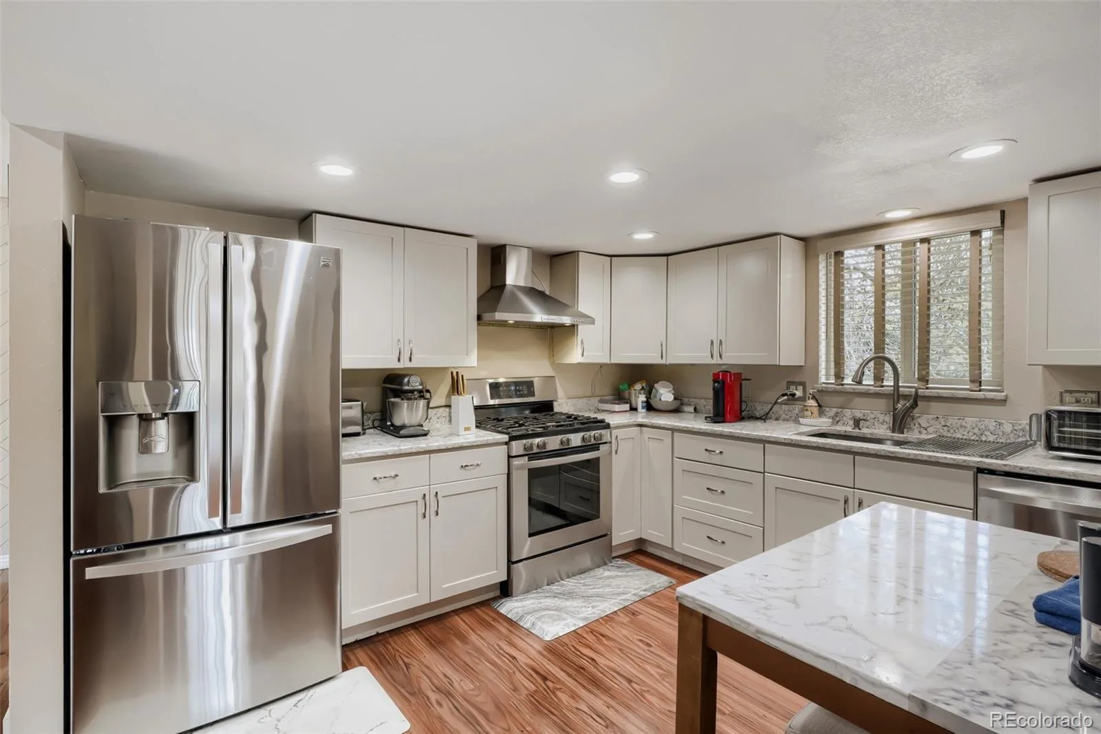 8901 W Radcliffe Place Littleton CO 80123 | MLS #REC5363930 08282026151530 1600 9