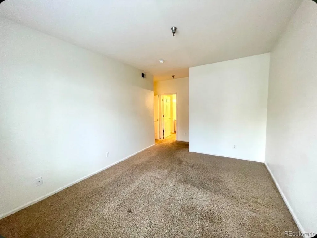2575 S Syracuse Way #F102 Denver CO 80231 | MLS #REC5366266 08292026005843 1024 10