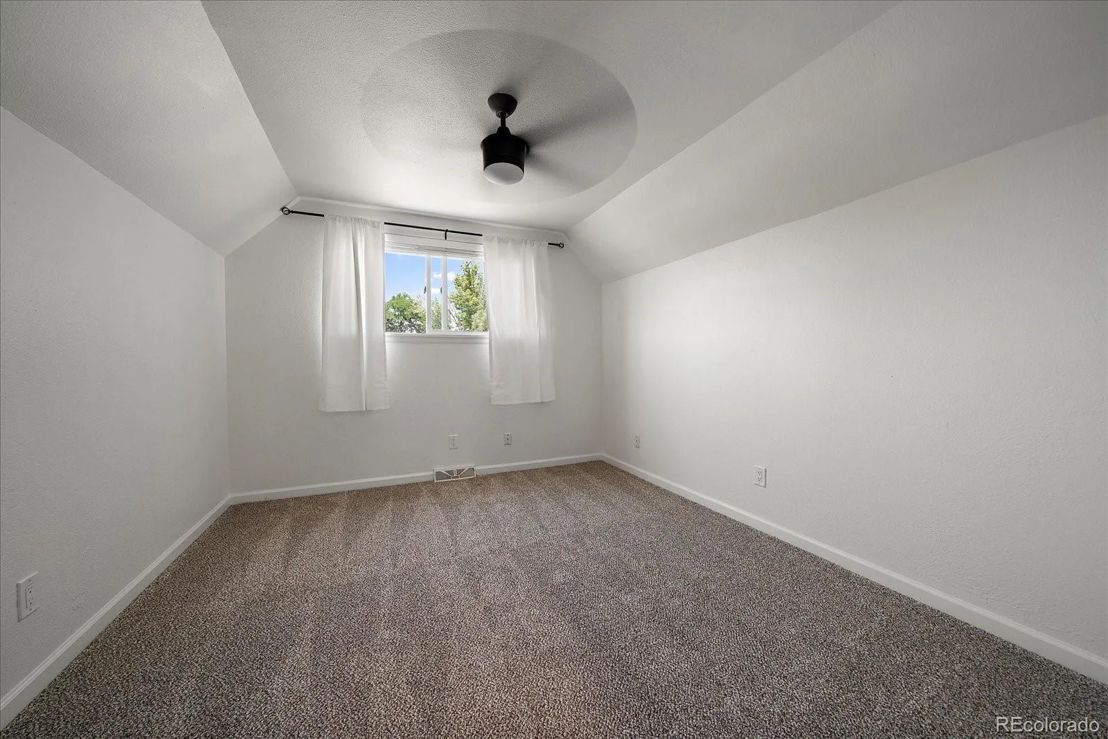 4567 S Fairplay Court Aurora CO 80015 | MLS #REC5366717 08072026203202 1600 16