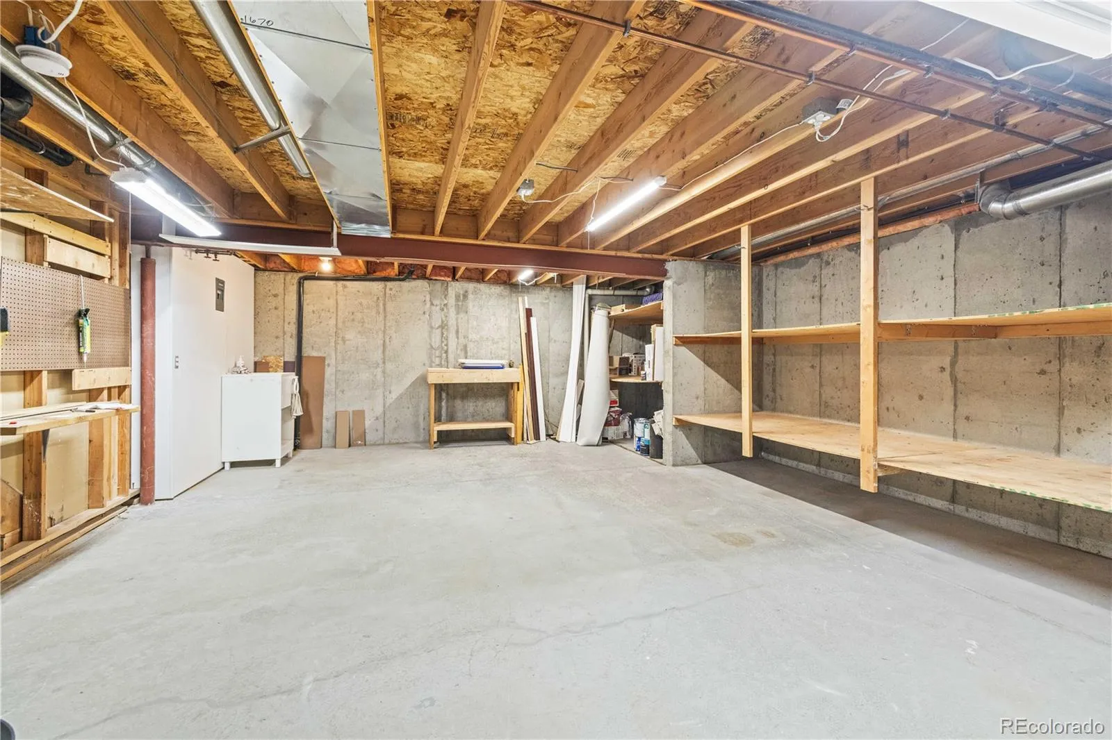5351 S Lisbon Way Centennial CO 80015 MLS #REC5367799 05022026052316 1600 40