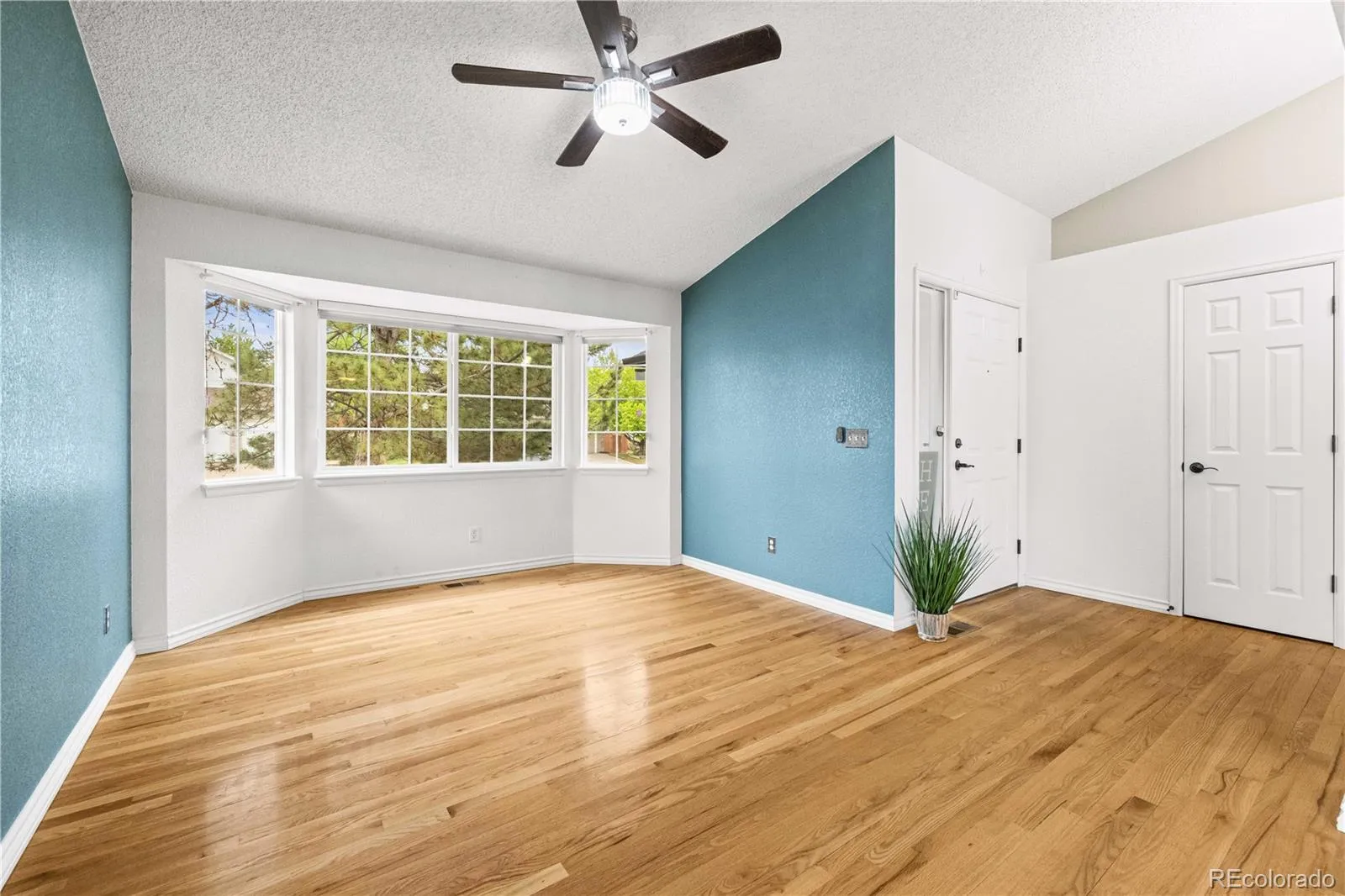 5351 S Lisbon Way Centennial CO 80015 MLS #REC5367799 05022026052316 1600 5
