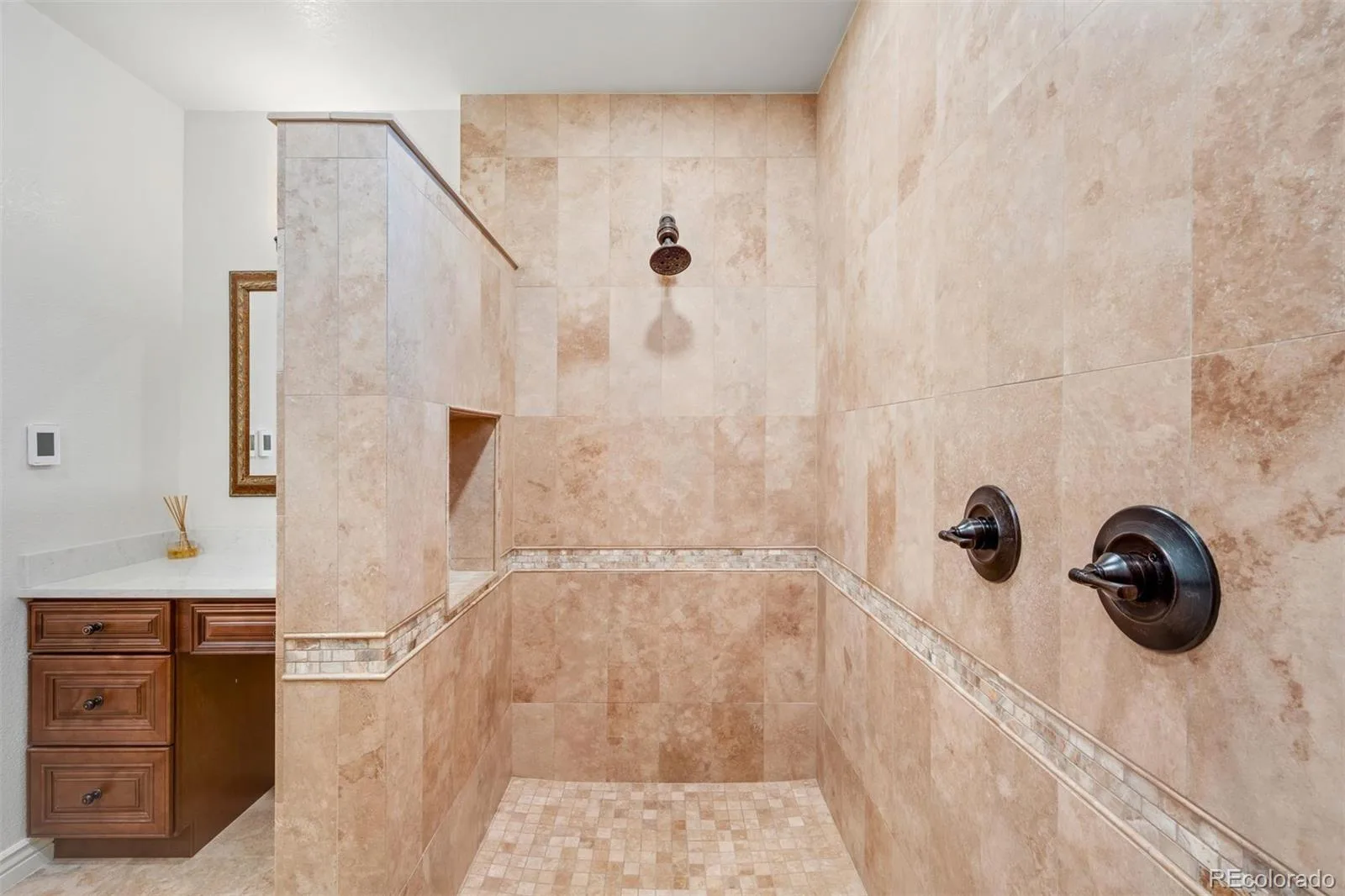 220 S Milwaukee Street Denver CO 80209 | MLS #REC5372028 10082026183939 1600 16