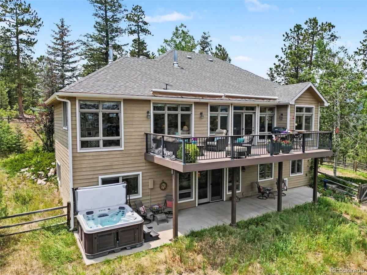 33926 Columbine Circle Evergreen CO 80439 | MLS #REC5373589 07032026164010 1200 39