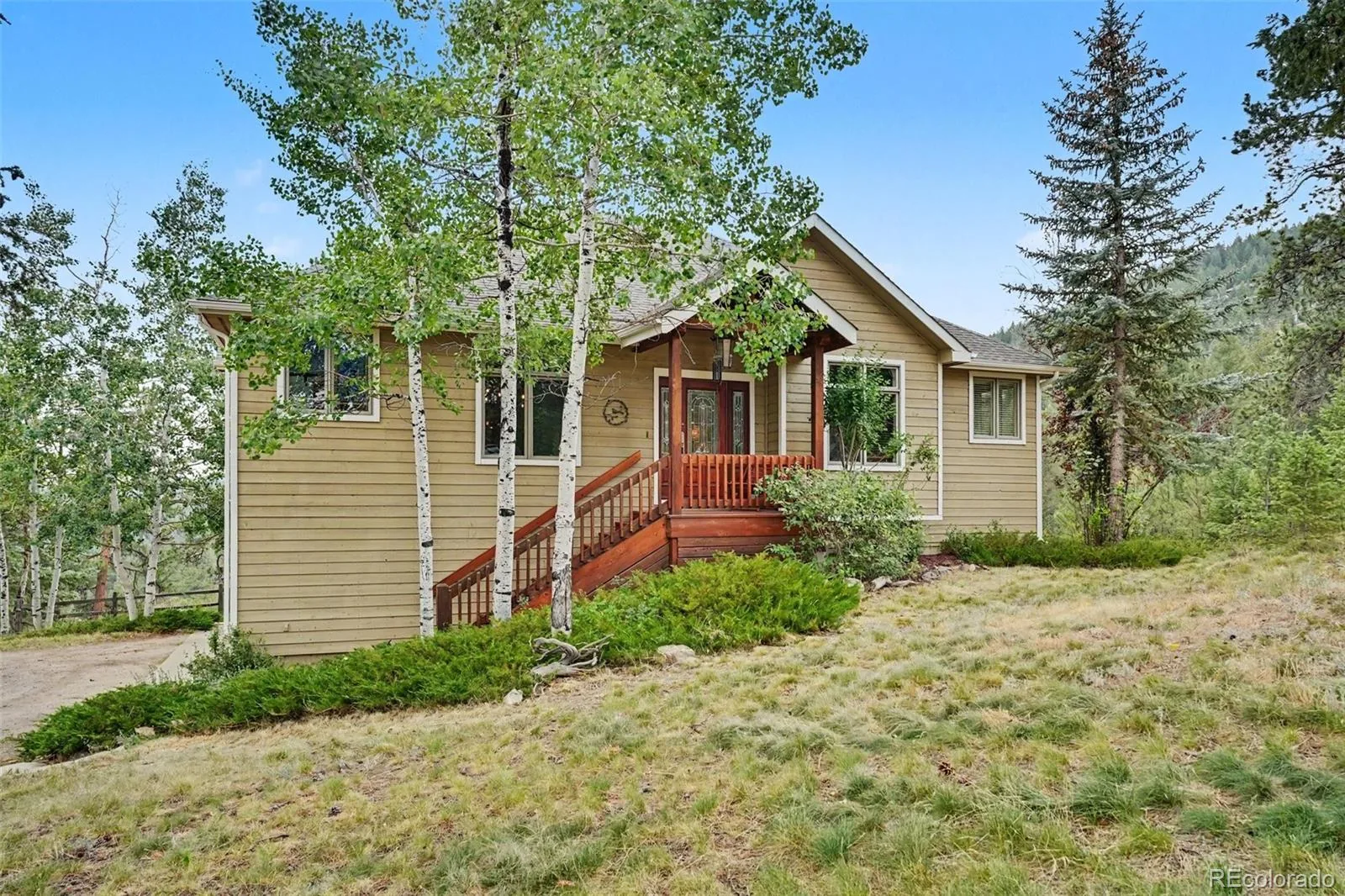 33926 Columbine Circle Evergreen CO 80439 | MLS #REC5373589 07032026164010 1600 1