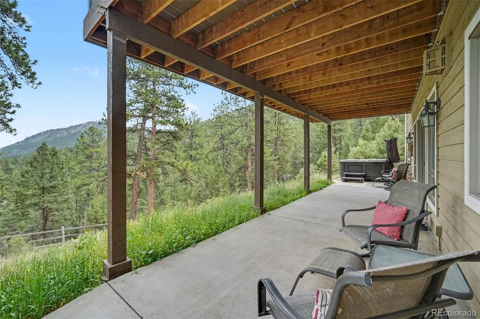33926 Columbine Circle Evergreen CO 80439 | MLS #REC5373589 07032026164010 1600 35
