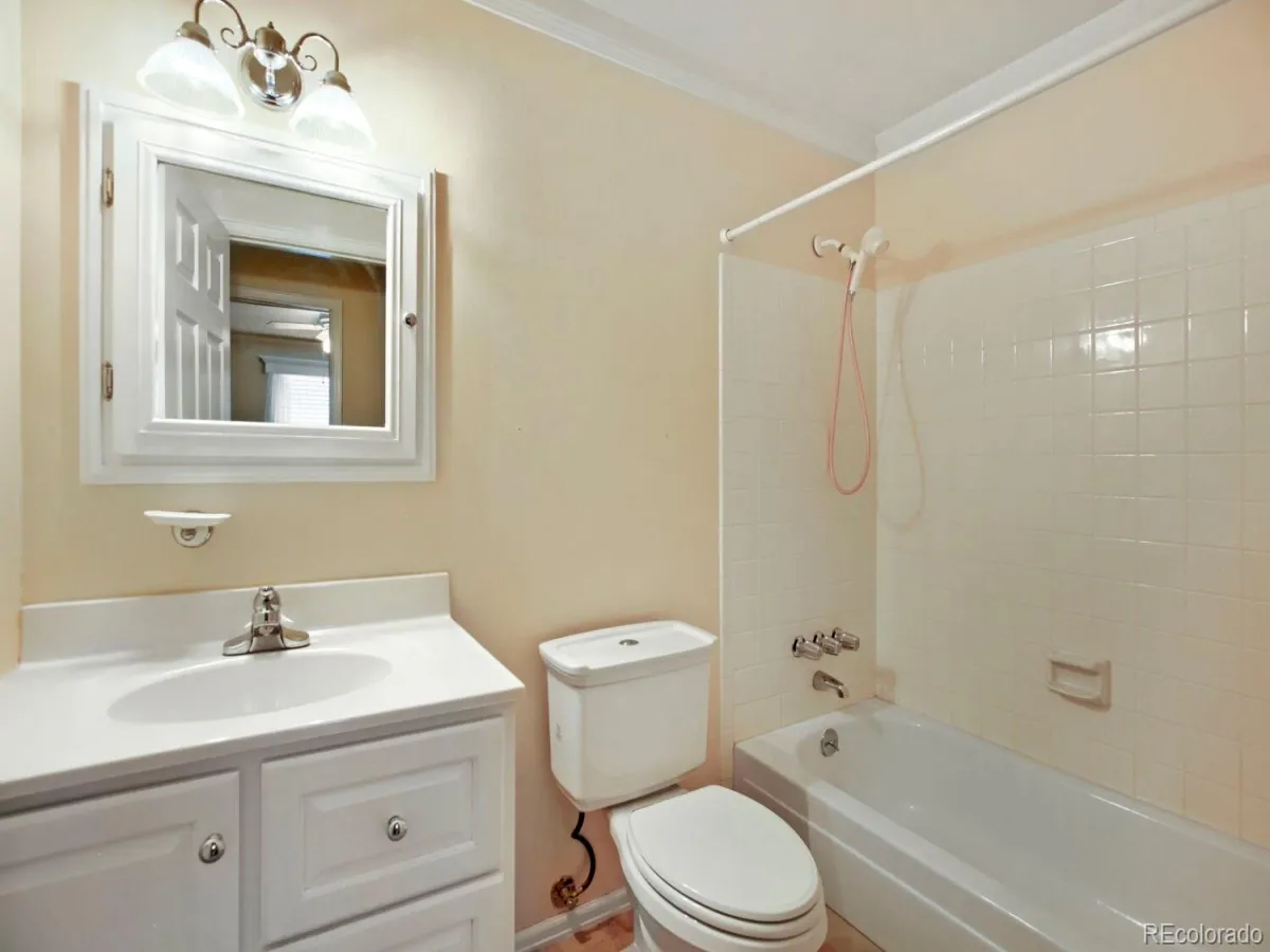 8268 Johnson Court Arvada CO 80005 MLS #REC5374500 05232026193400 1200 21