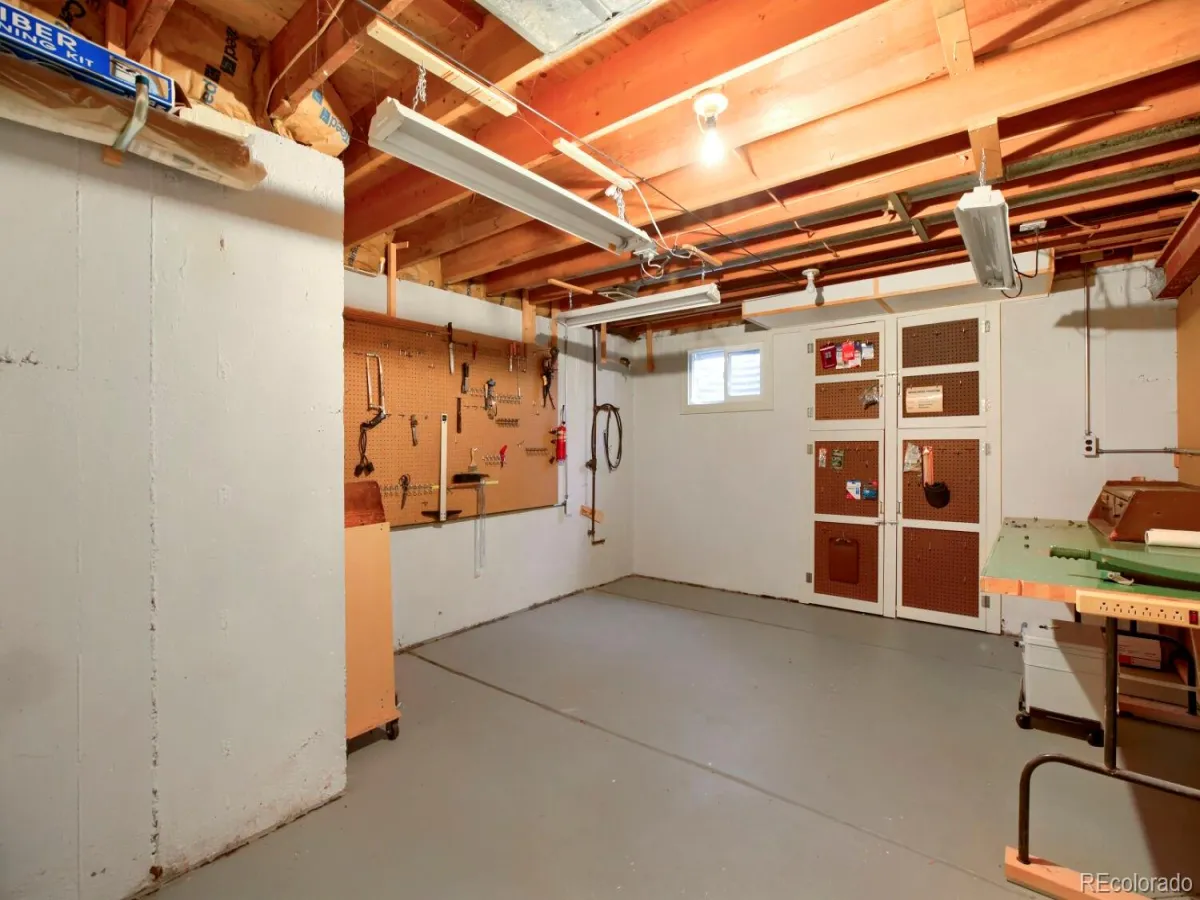 8268 Johnson Court Arvada CO 80005 MLS #REC5374500 05232026193400 1200 24
