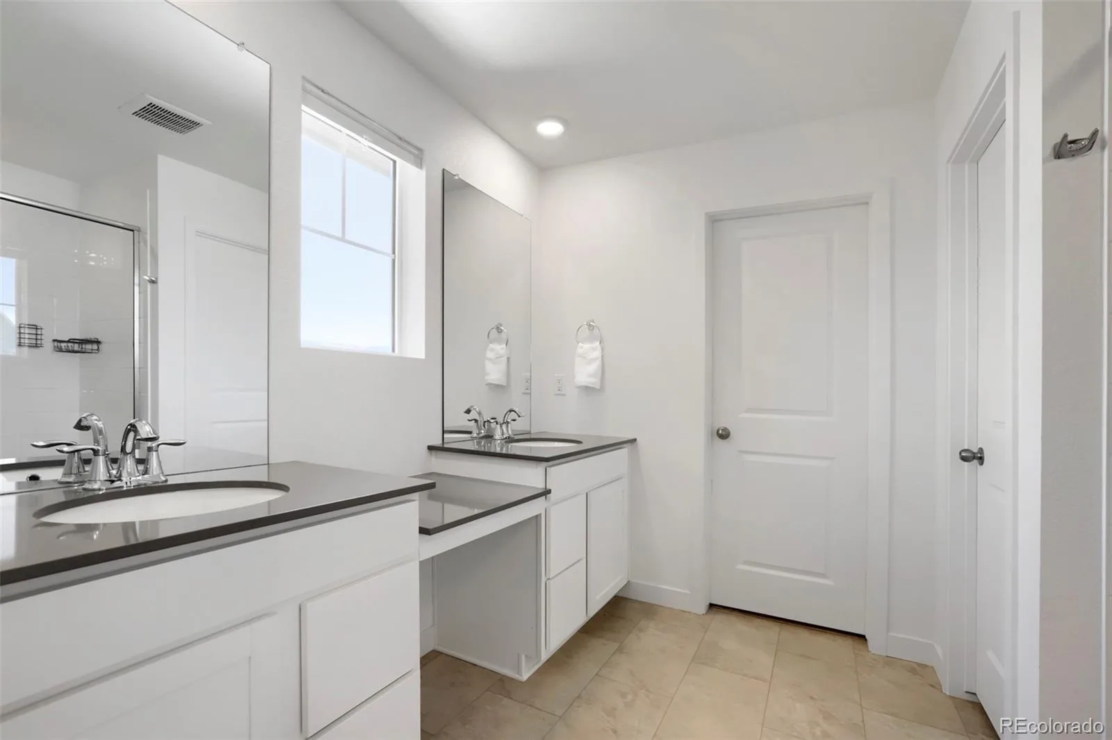 5581 Tamarack Avenue Longmont CO 80504 | MLS #REC5375544 08072026144059 1600 8