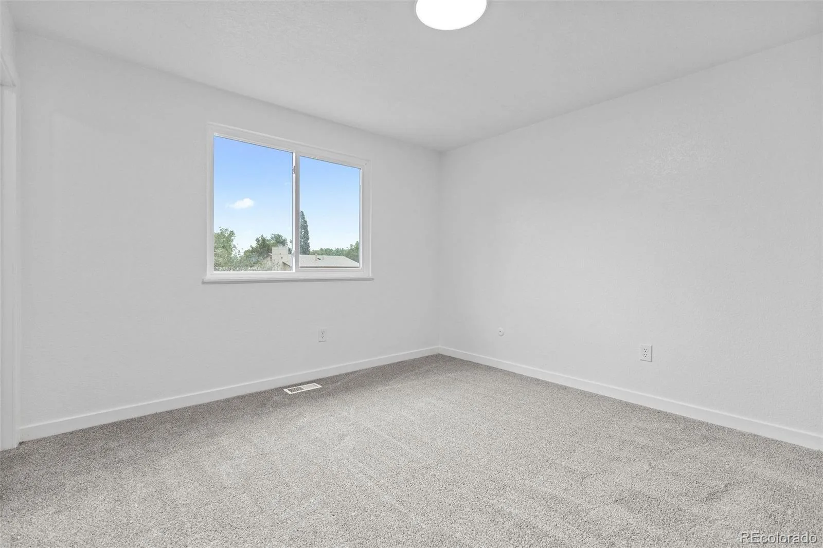 2882 S Mobile Street Aurora CO 80013 | MLS #REC5376523 08152026191741 1600 10