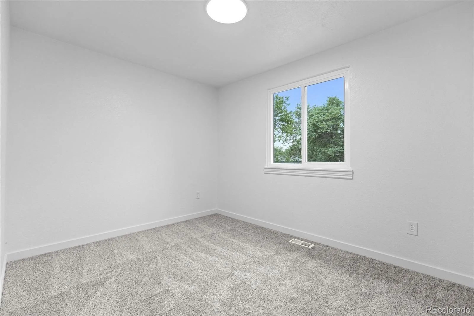 2882 S Mobile Street Aurora CO 80013 | MLS #REC5376523 08152026191741 1600 12