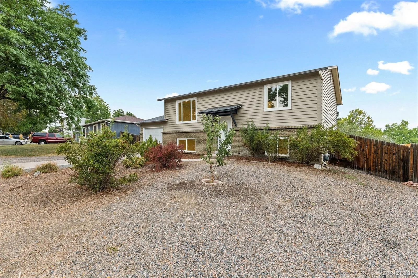 2882 S Mobile Street Aurora CO 80013 | MLS #REC5376523 08152026191741 1600 23