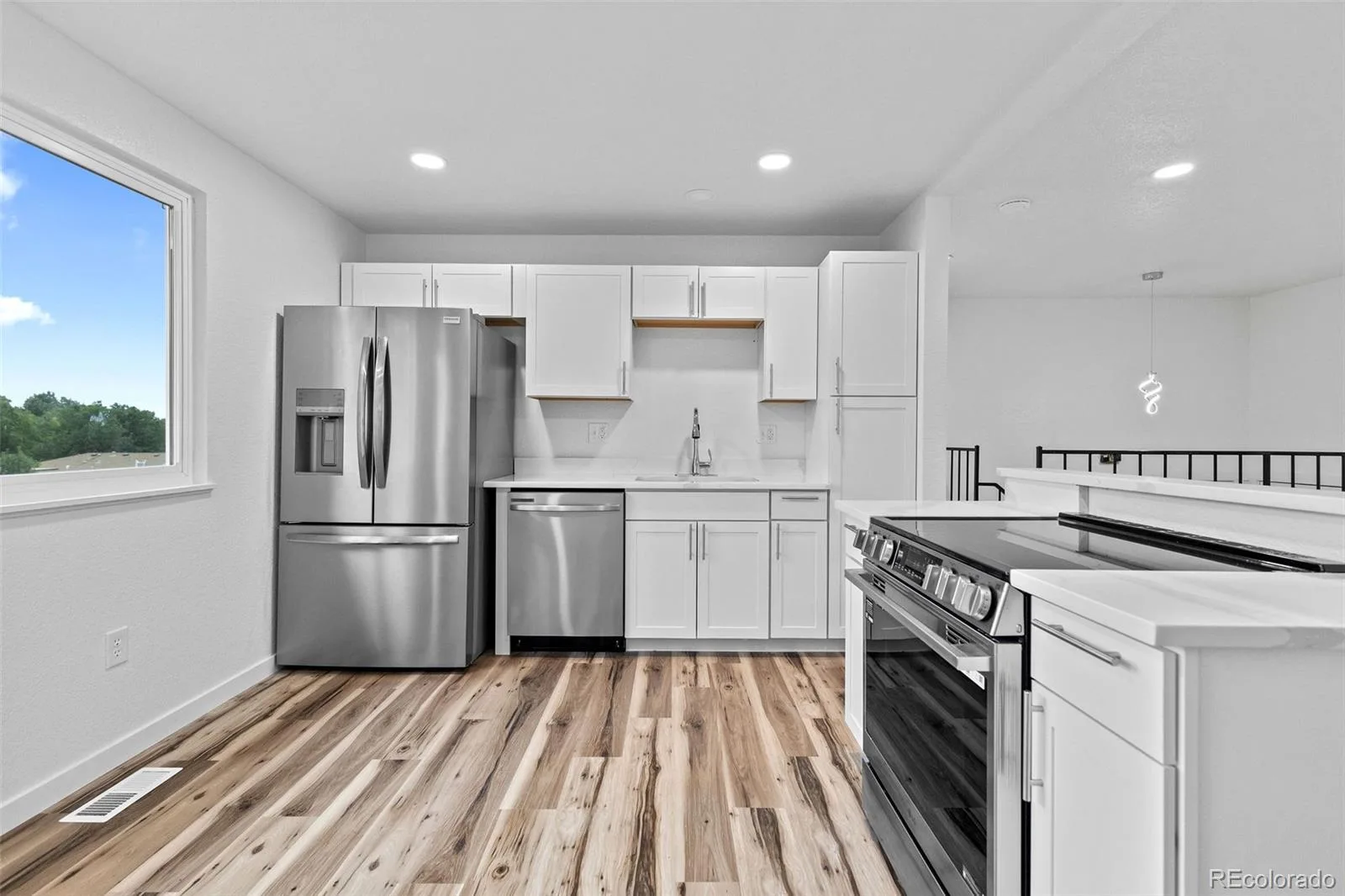 2882 S Mobile Street Aurora CO 80013 | MLS #REC5376523 08152026191741 1600 6