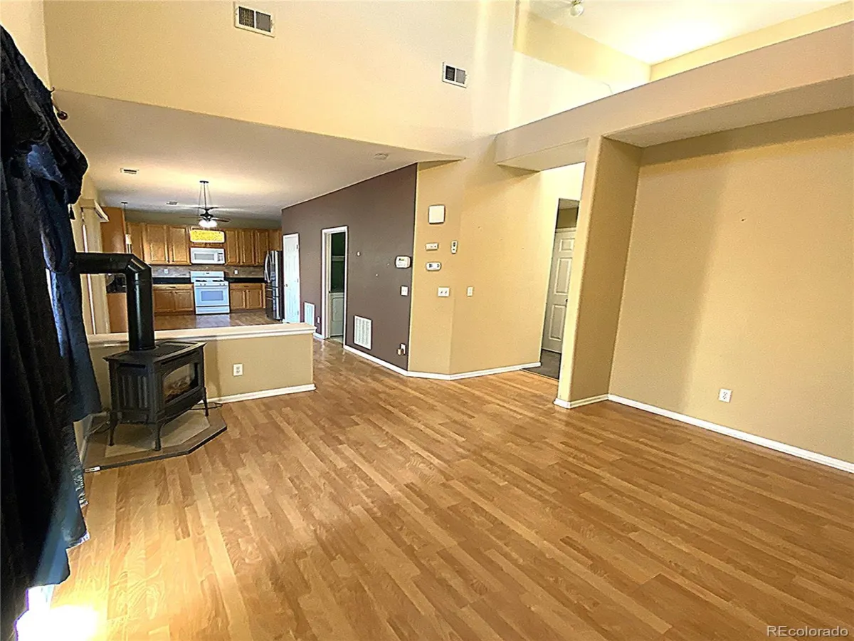 407 Ivory Circle Aurora CO 80011 MLS #REC5382011 04212026144914 1200 4