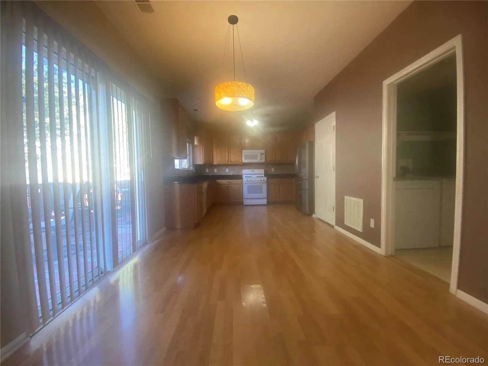 407 Ivory Circle Aurora CO 80011 MLS #REC5382011 04212026144914 1600 1
