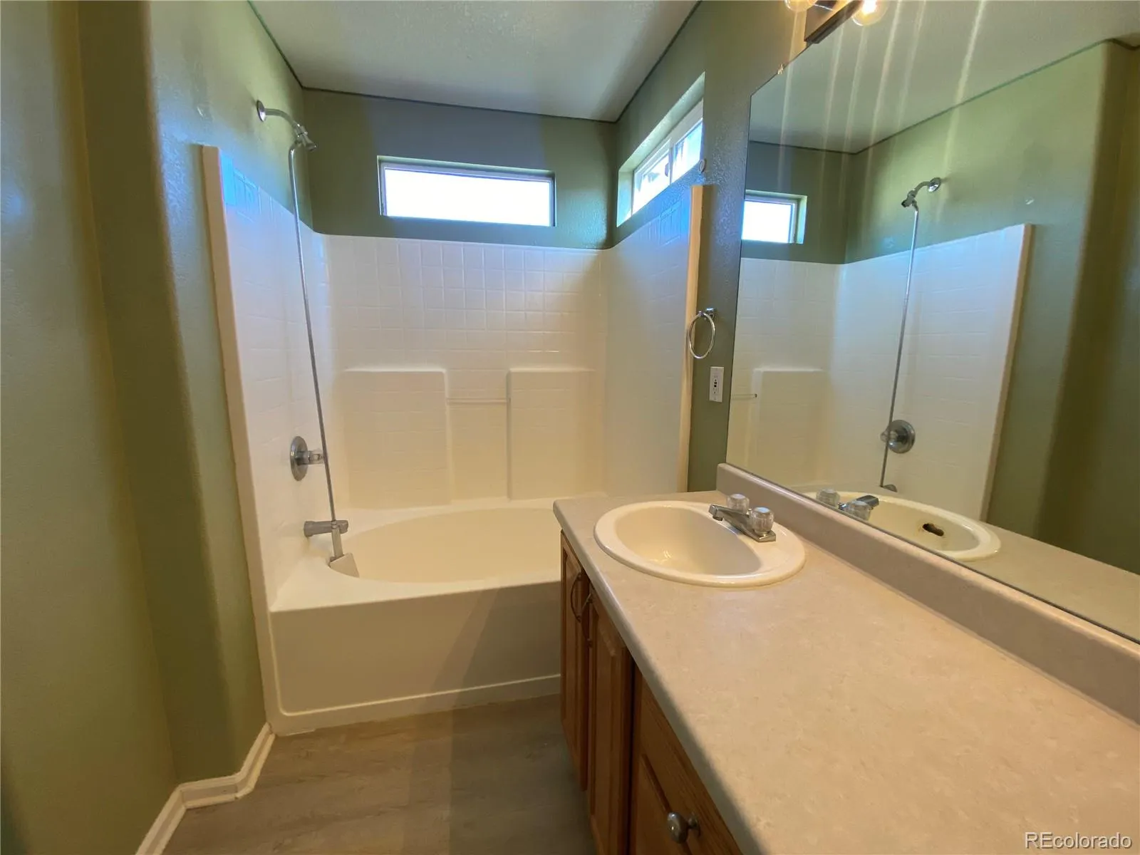407 Ivory Circle Aurora CO 80011 MLS #REC5382011 04212026144914 1600 10