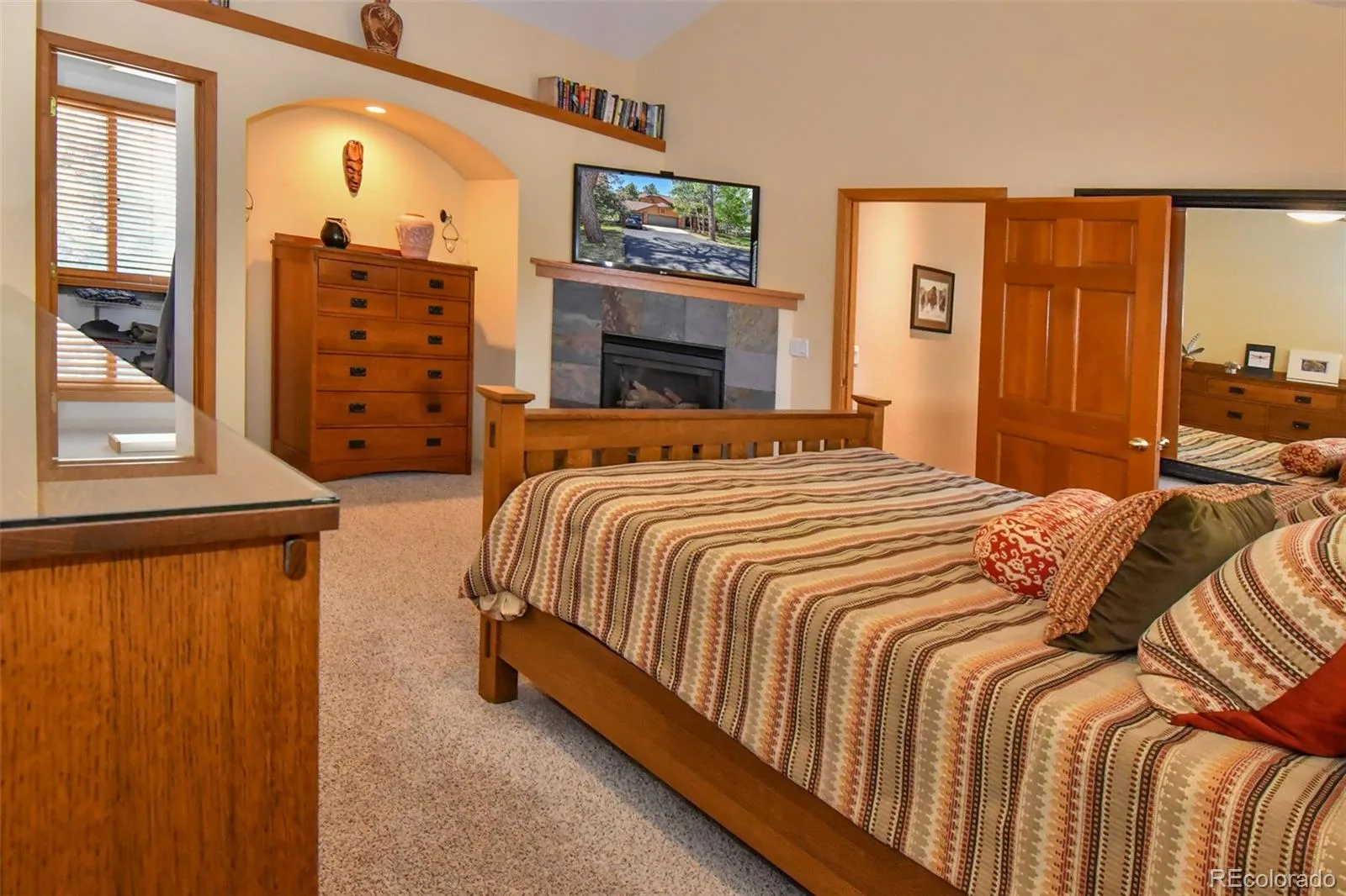 25758 Summergreen Lane Golden CO 80401 | MLS #REC5382990 06042026141748 1600 32