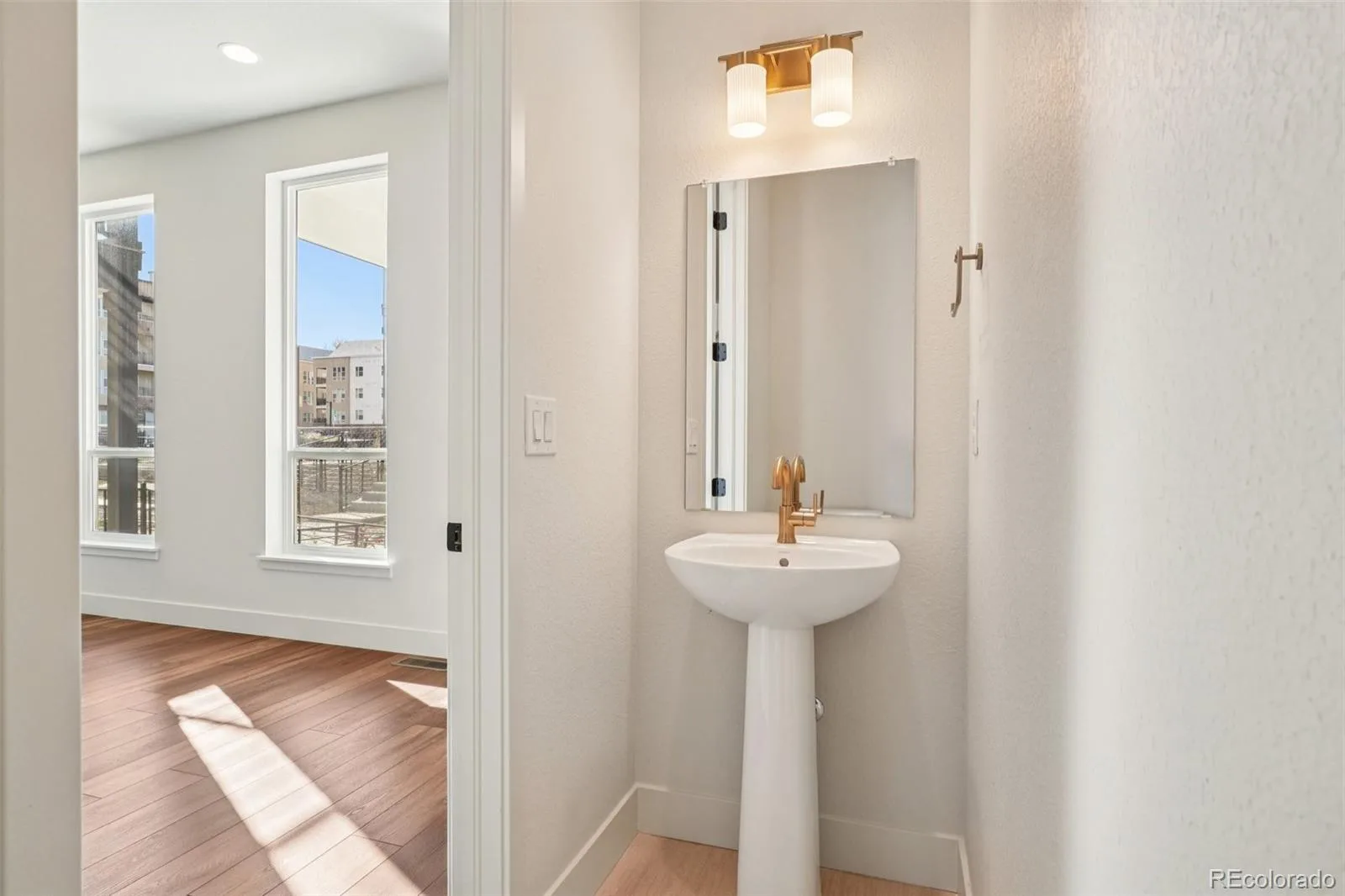 3126 W Bonfils Place Denver CO 80236 | MLS #REC5384953 06102026190233 1600 11