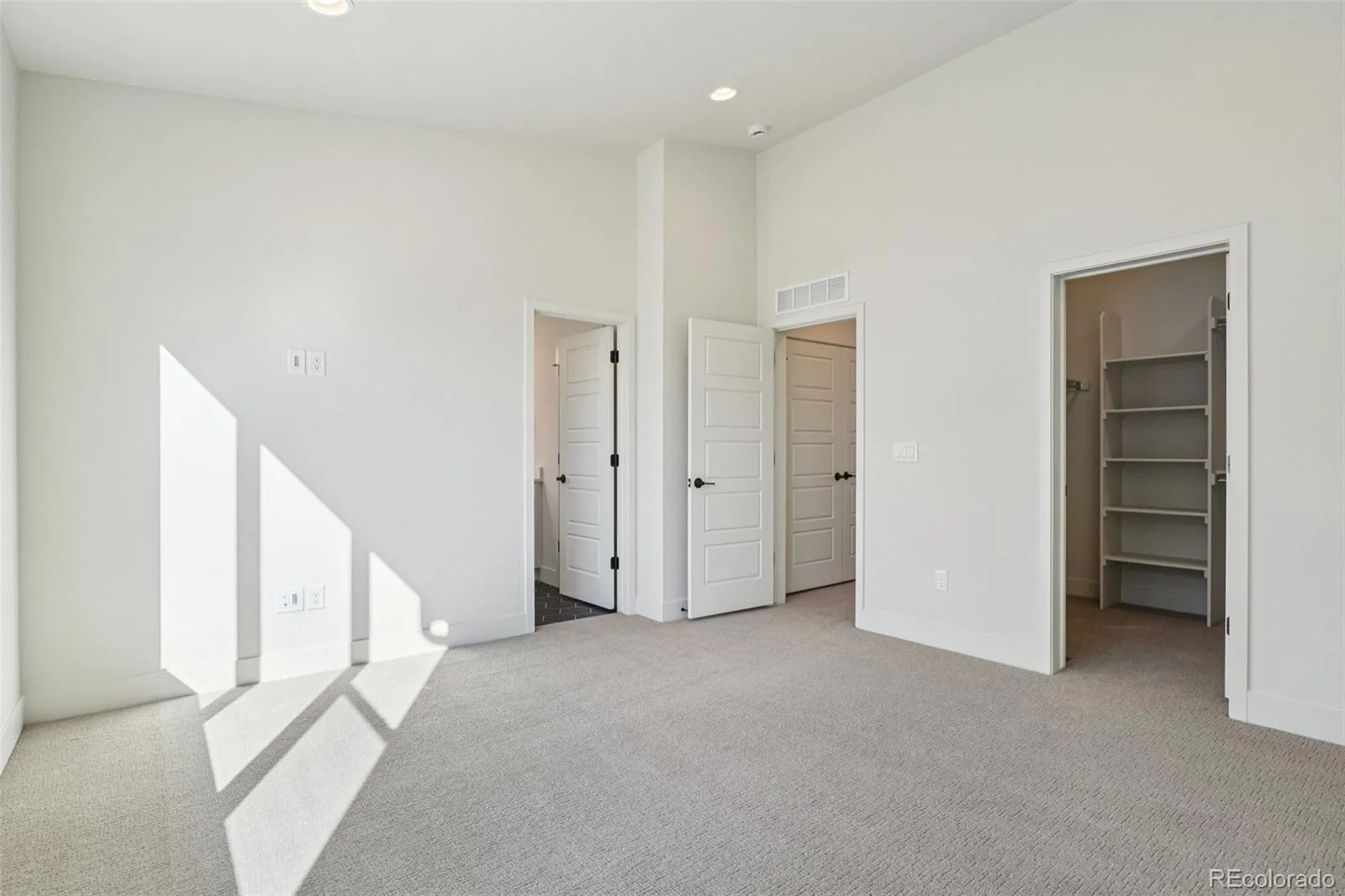 3126 W Bonfils Place Denver CO 80236 | MLS #REC5384953 06102026190233 1600 13