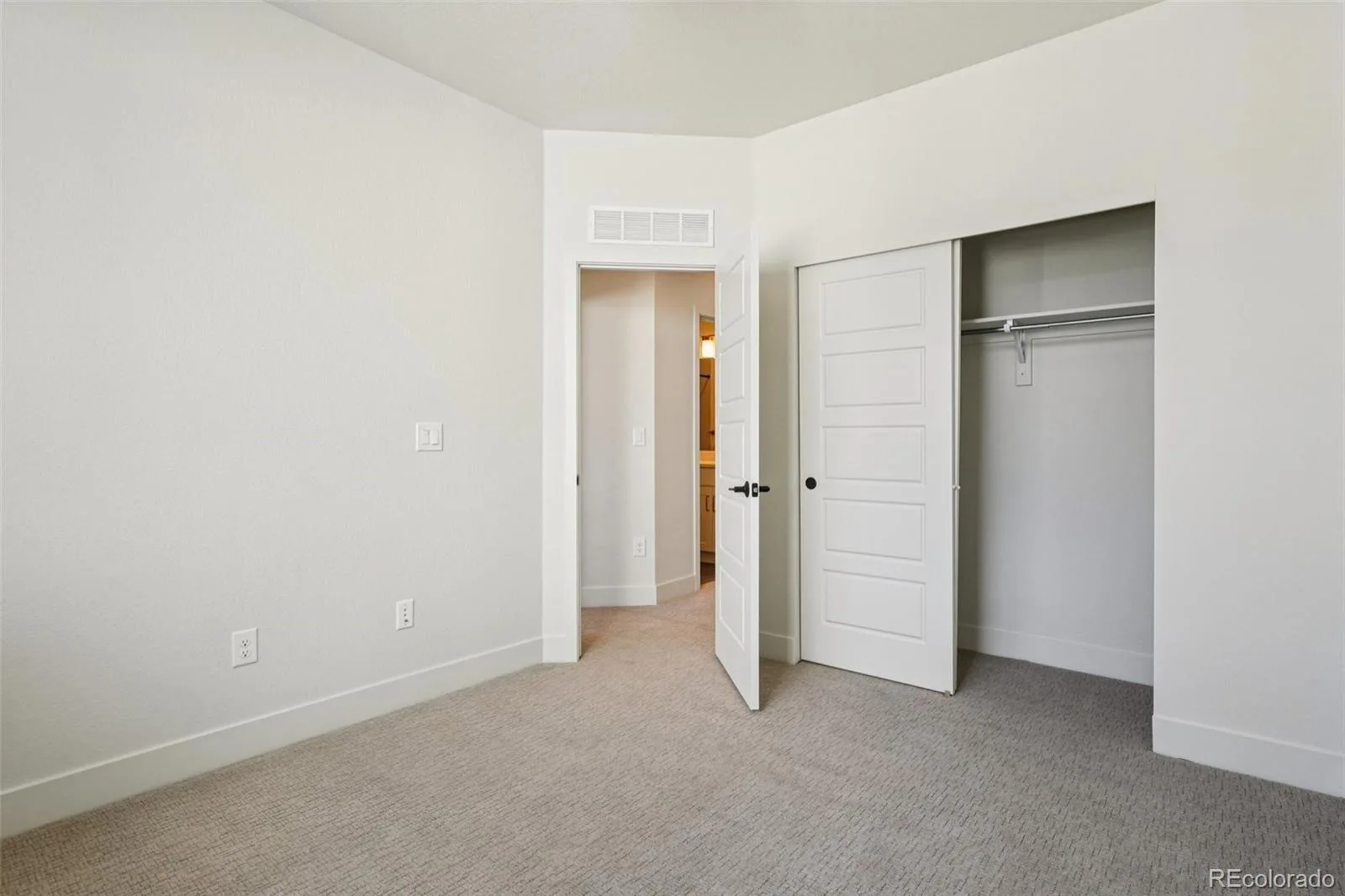3126 W Bonfils Place Denver CO 80236 | MLS #REC5384953 06102026190233 1600 19