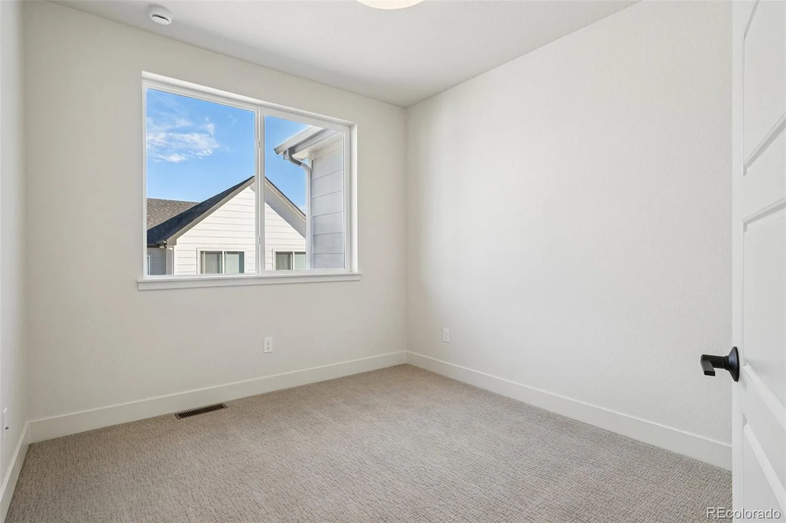 3126 W Bonfils Place Denver CO 80236 | MLS #REC5384953 06102026190233 1600 25