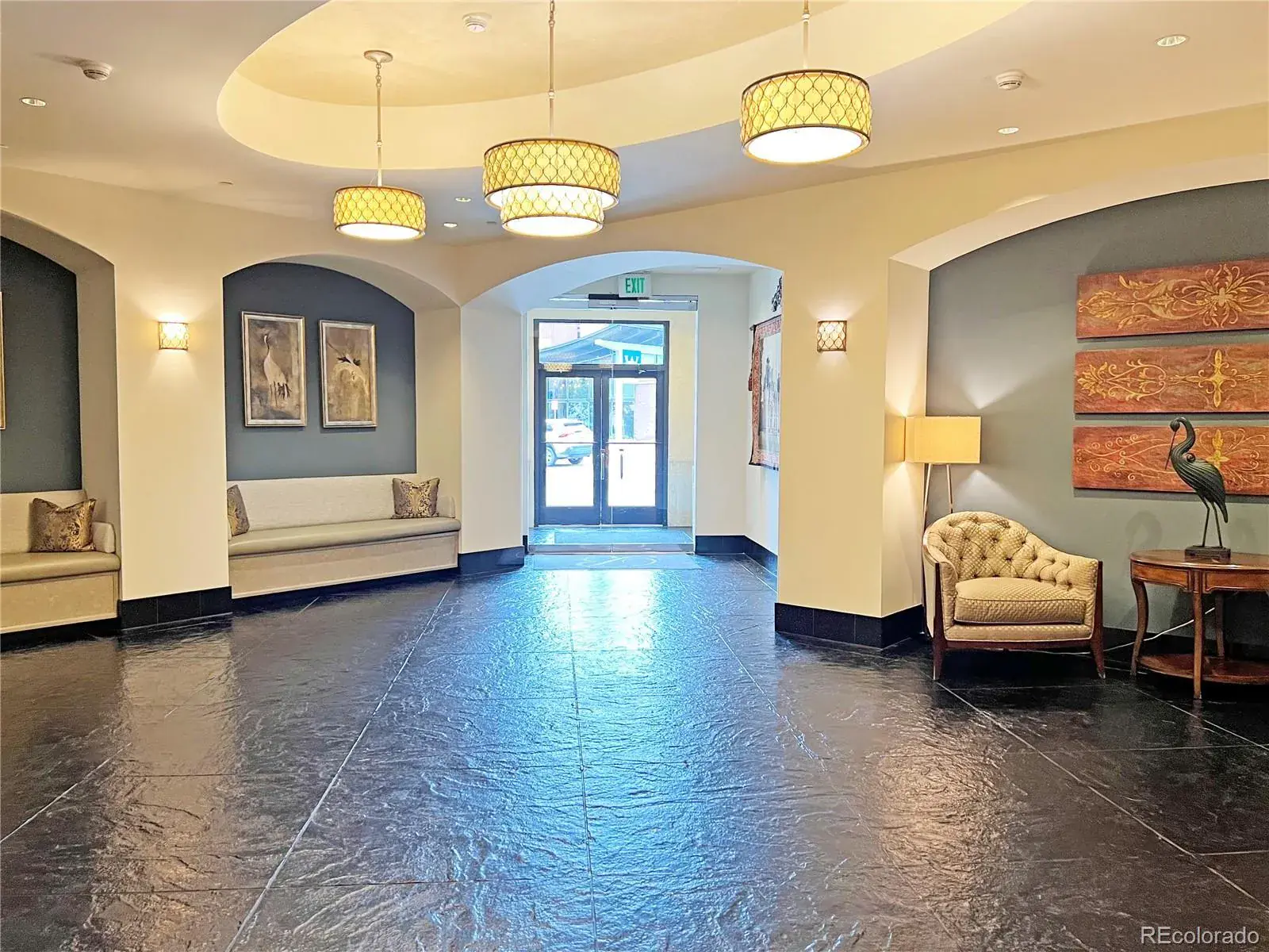 10102025183004 1600 37