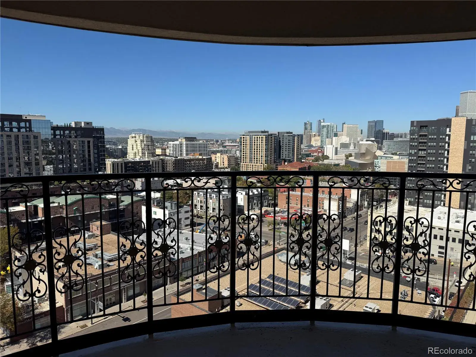 10102025183004 1600 43