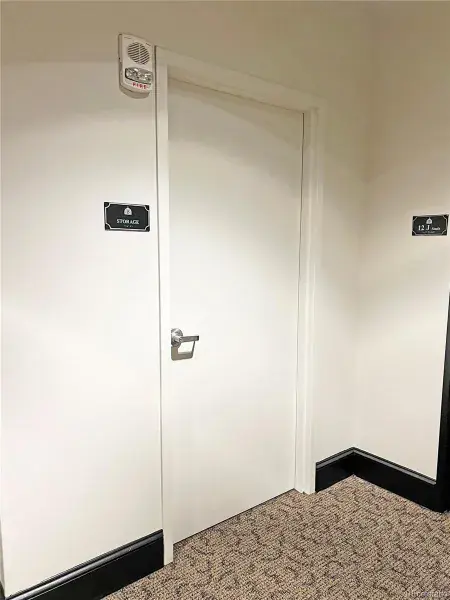 10102025183004 800 32