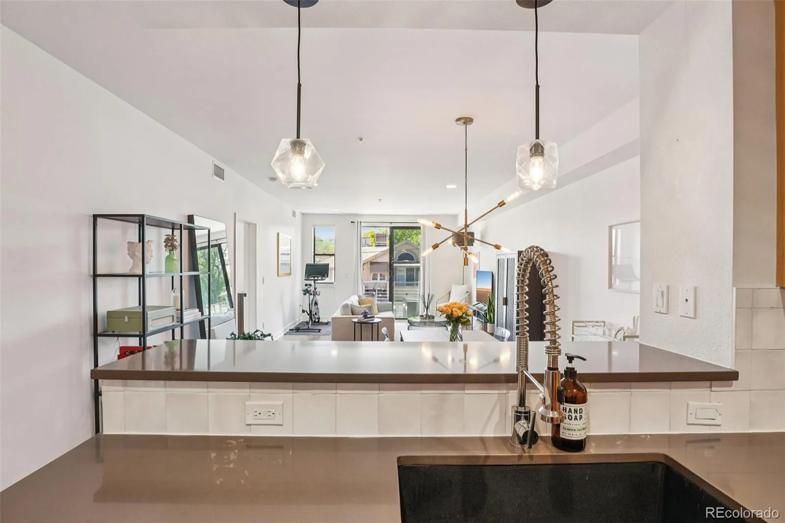 04142026193538 1600 10