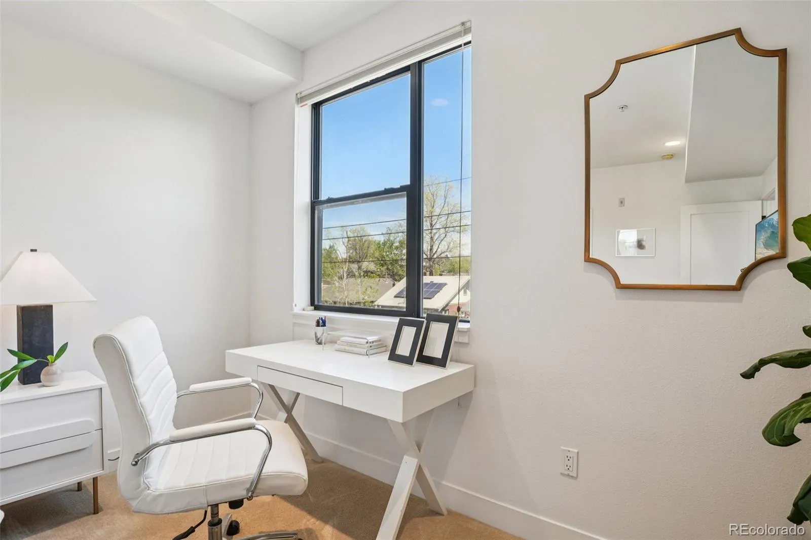 04142026193538 1600 15