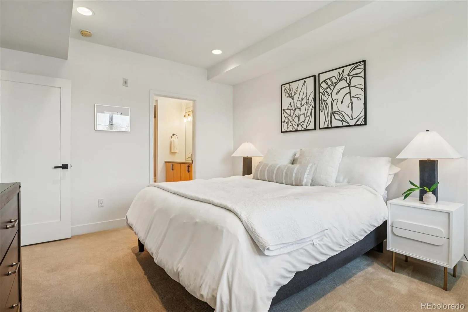 04142026193538 1600 16