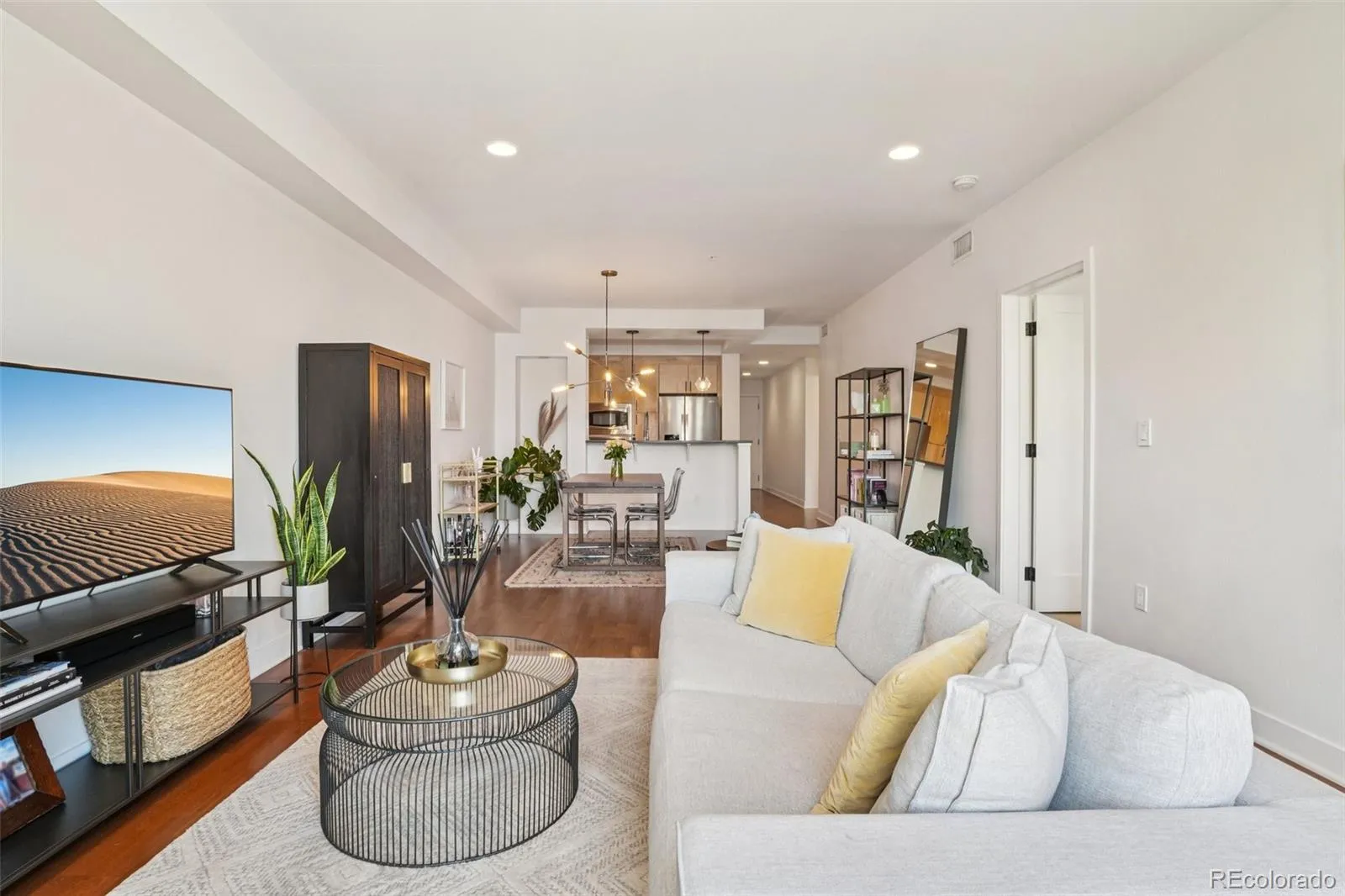 04142026193538 1600 2