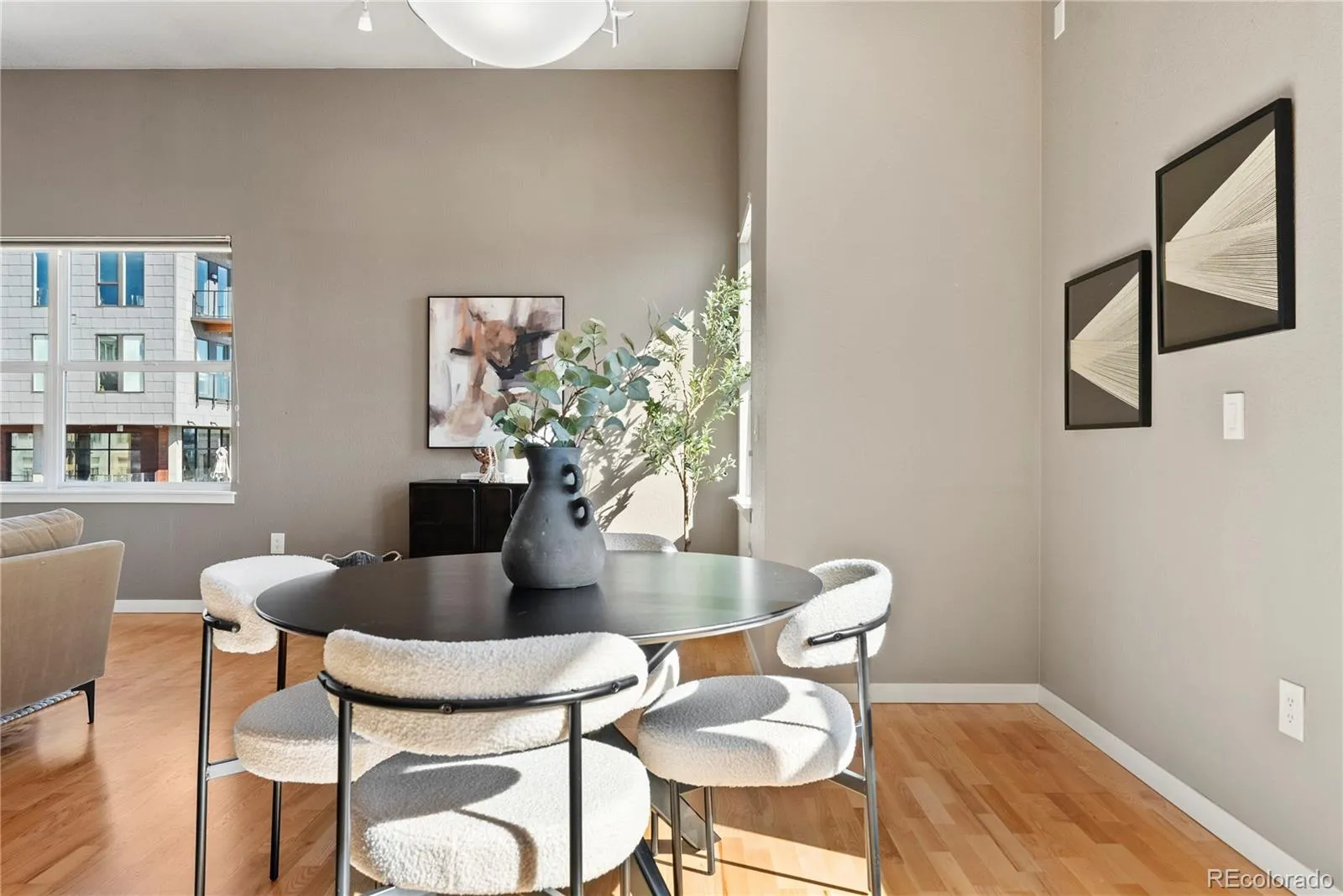 04102026165852 1600 16