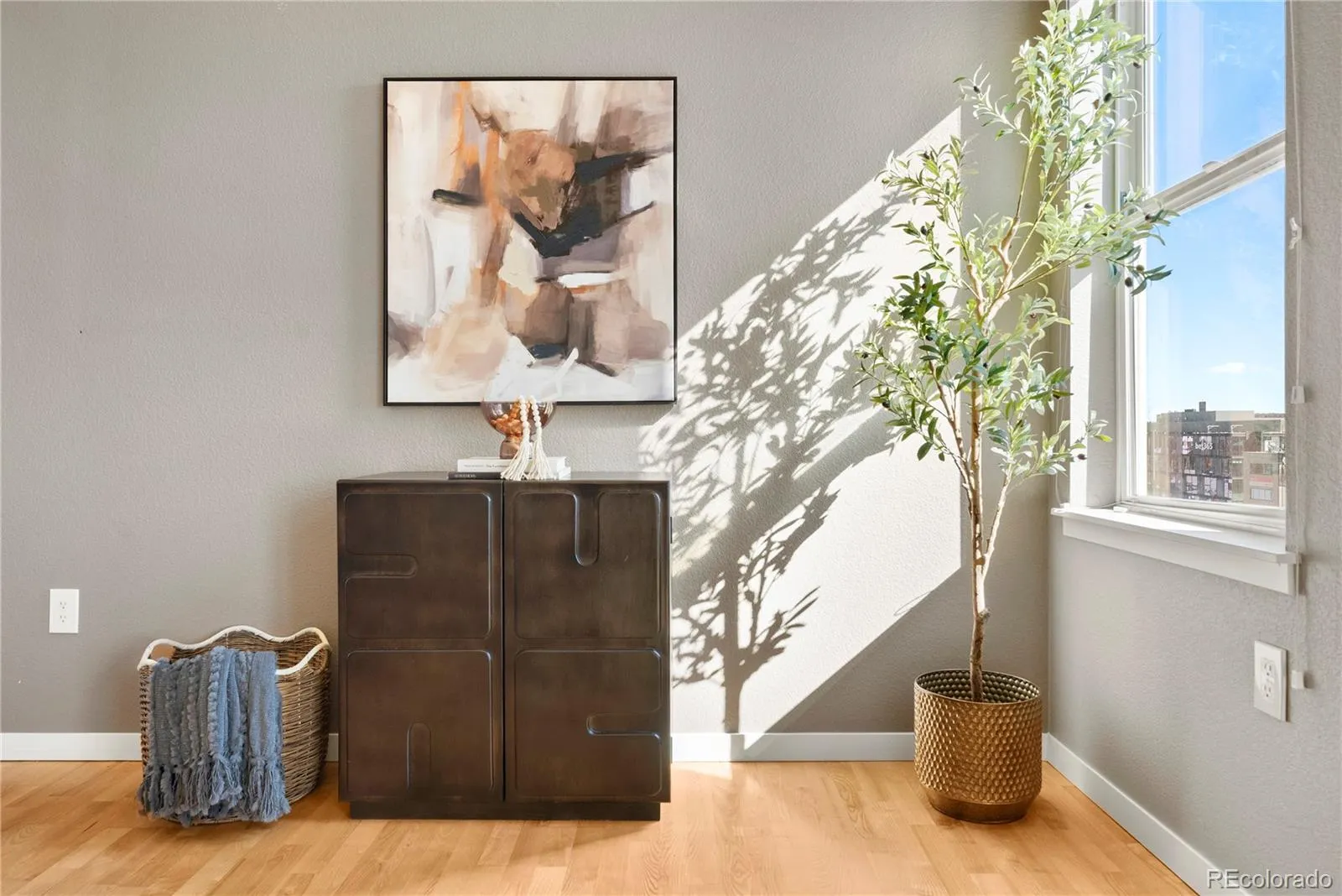 04102026165852 1600 17