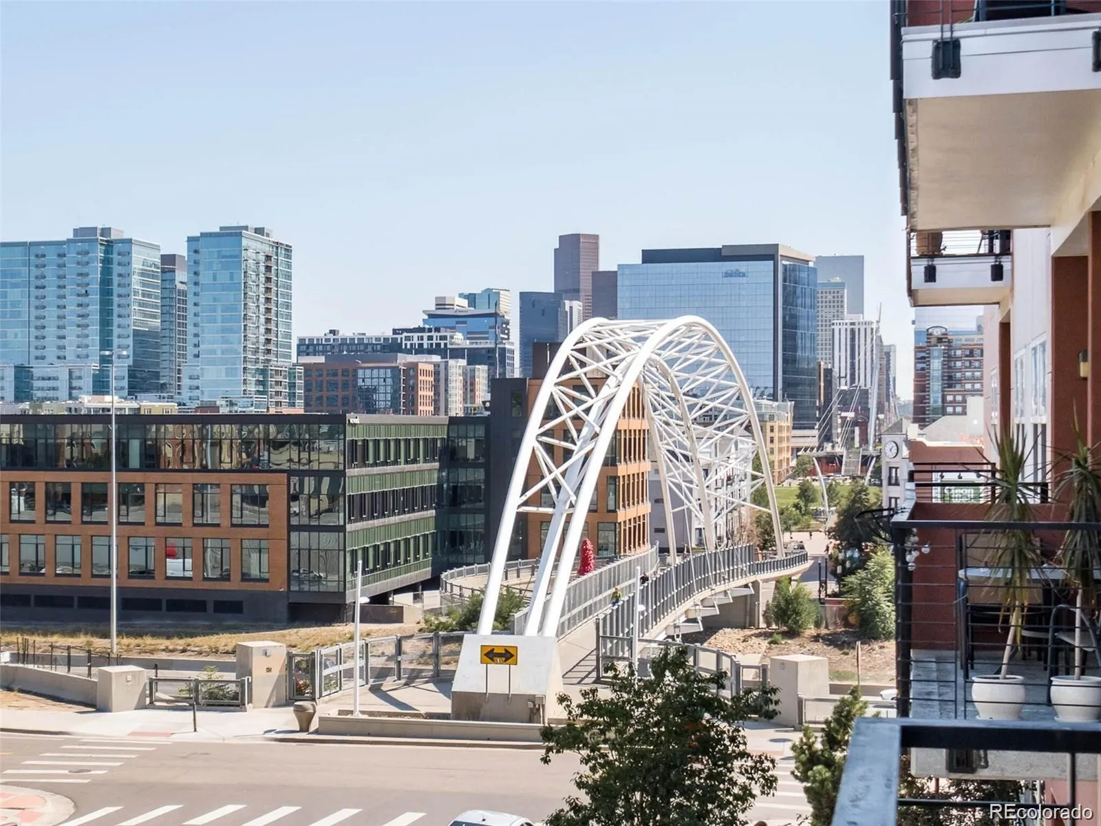 04102026165852 1600 24