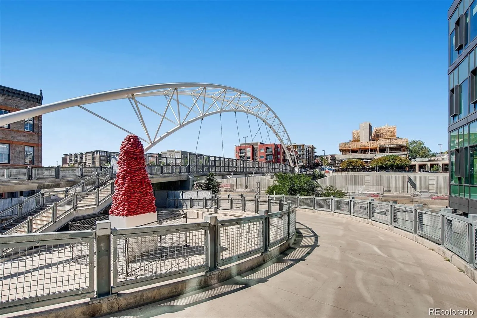 04102026165852 1600 25