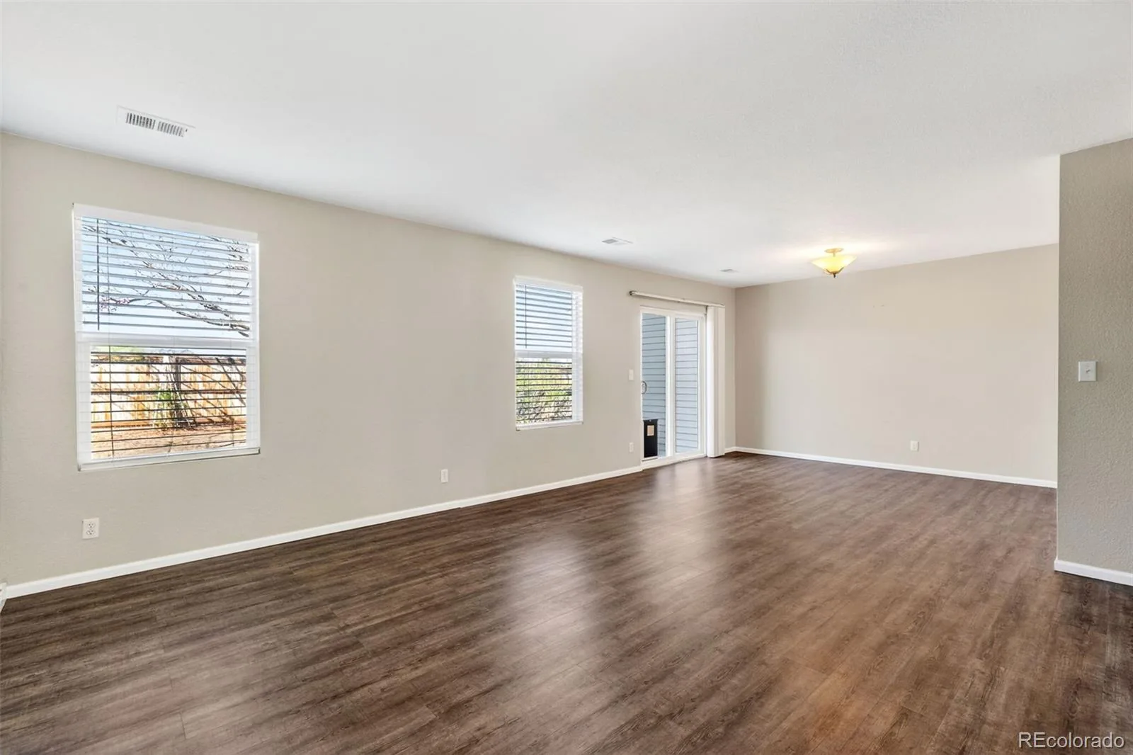 3825 E 94th Avenue Thornton CO 80229 | MLS #REC5390045 08262026154802 1600 1