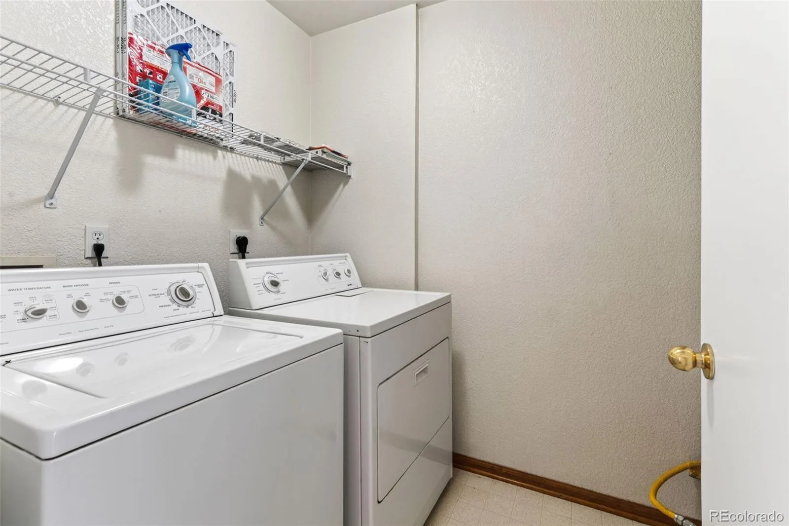 3825 E 94th Avenue Thornton CO 80229 | MLS #REC5390045 08262026154802 1600 23