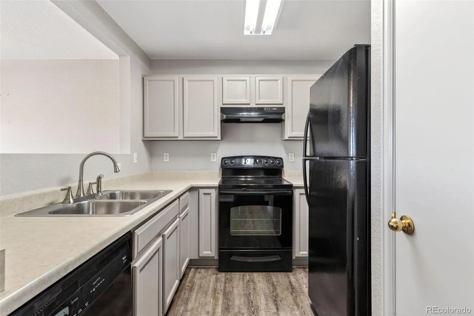 3825 E 94th Avenue Thornton CO 80229 | MLS #REC5390045 08262026154802 1600 4