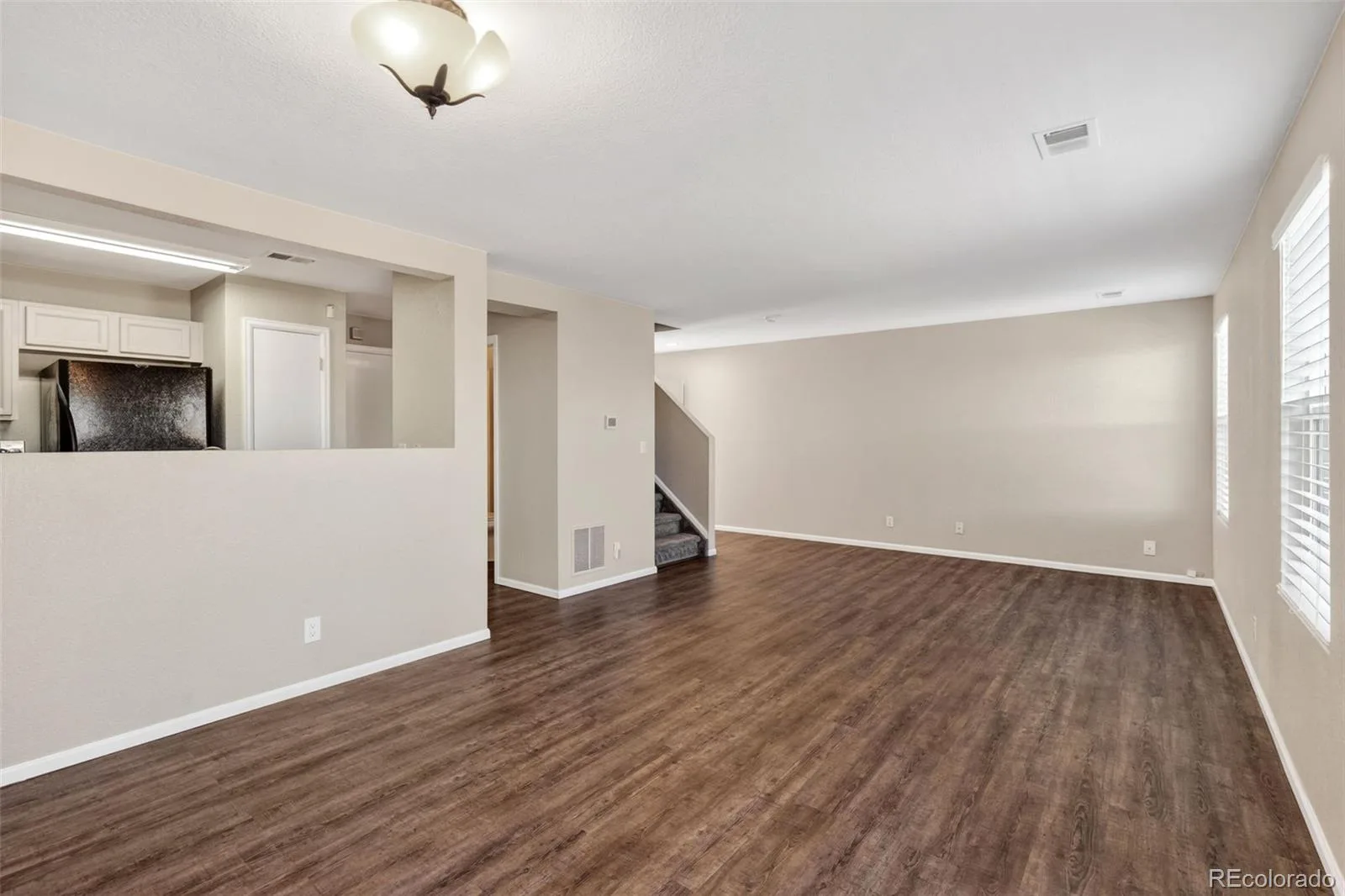 3825 E 94th Avenue Thornton CO 80229 | MLS #REC5390045 08262026154802 1600 7