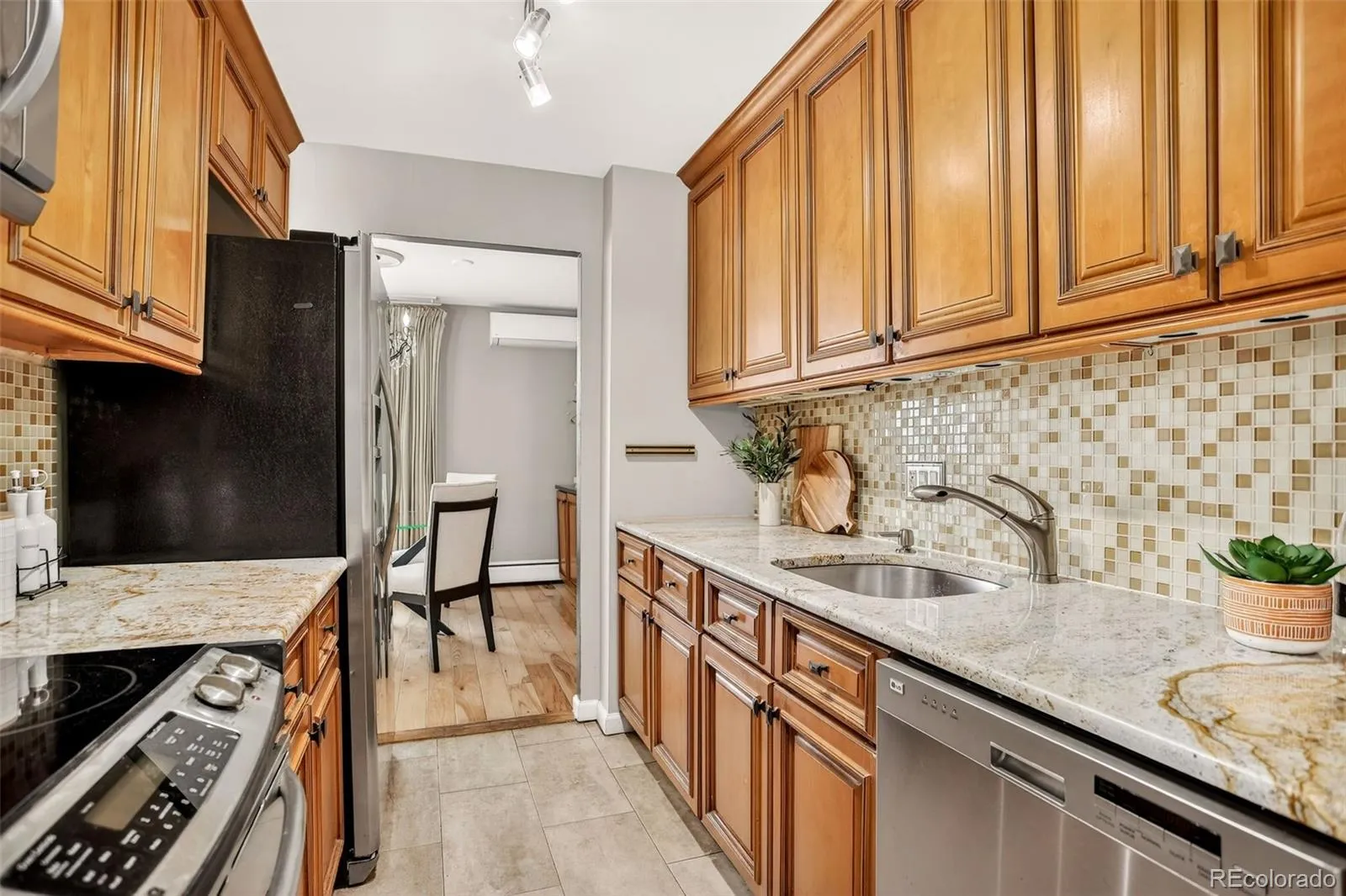 04182026220253 1600 12