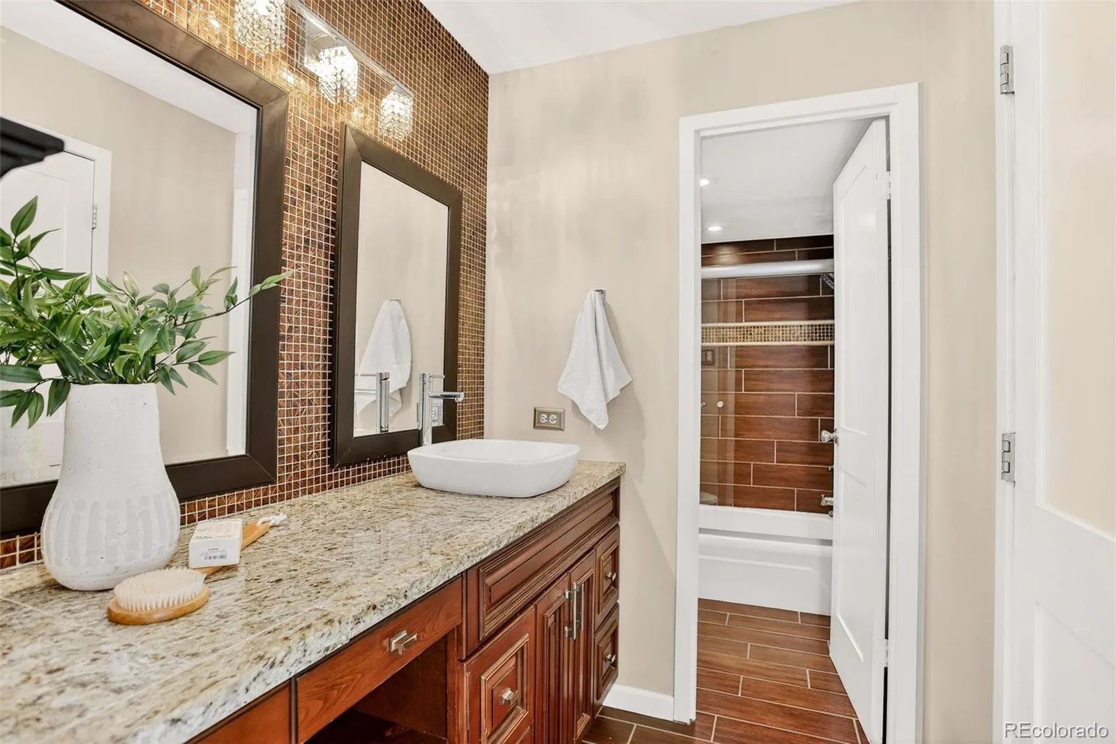 04182026220253 1600 20