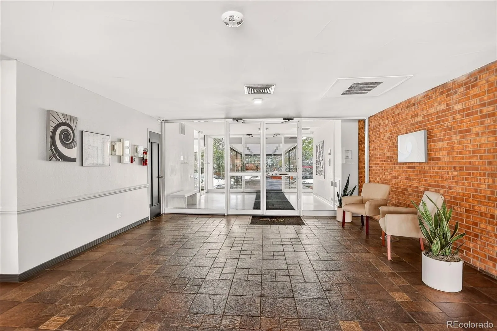 04182026220253 1600 29