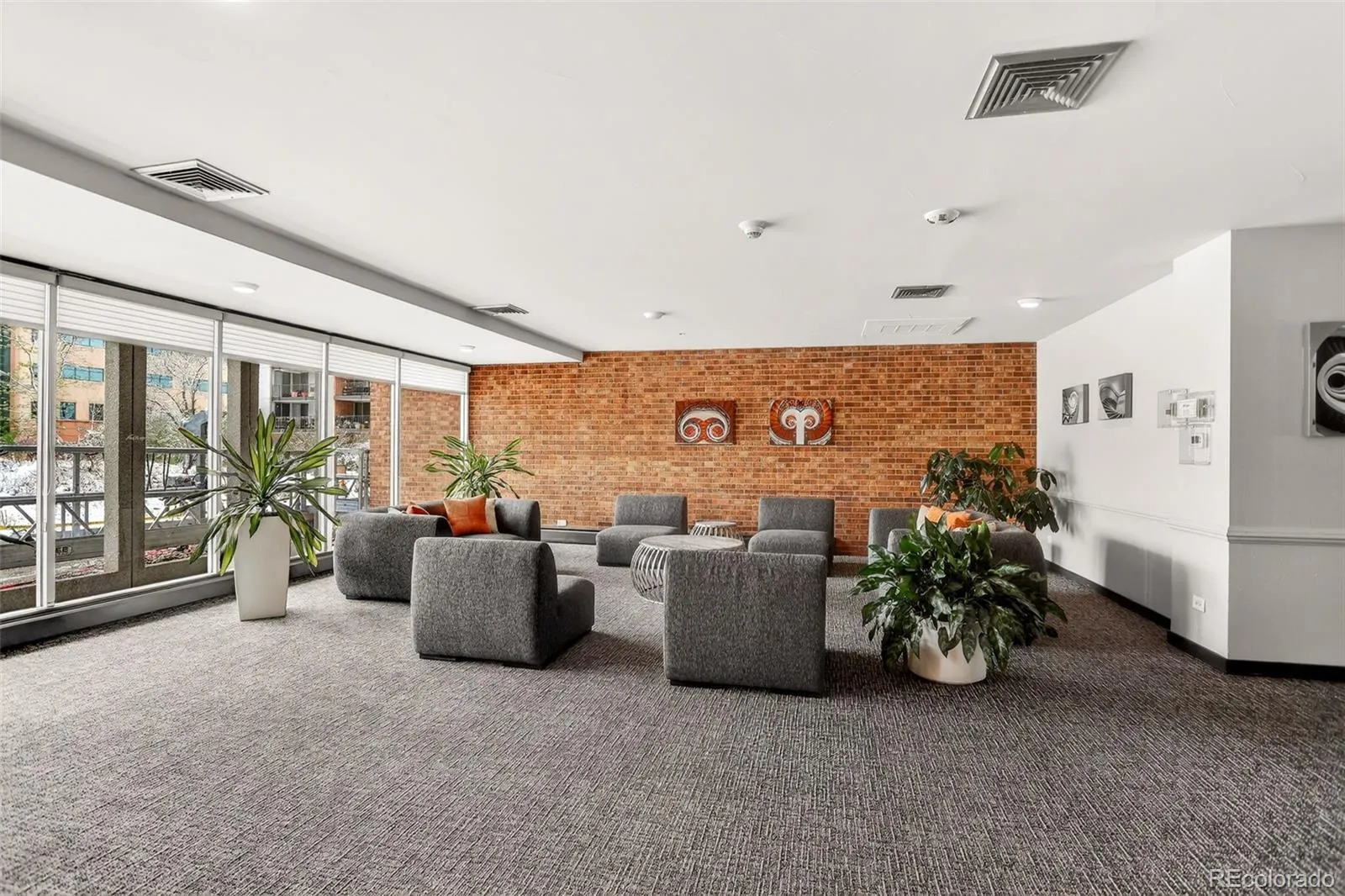 04182026220253 1600 32