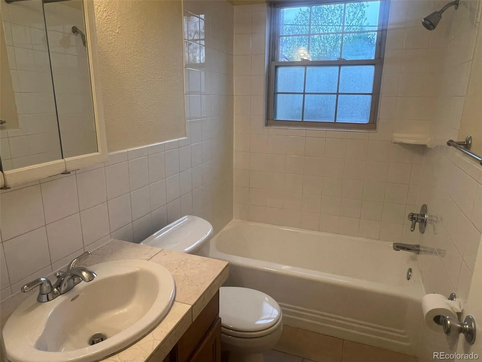 04122026012131 1600 16