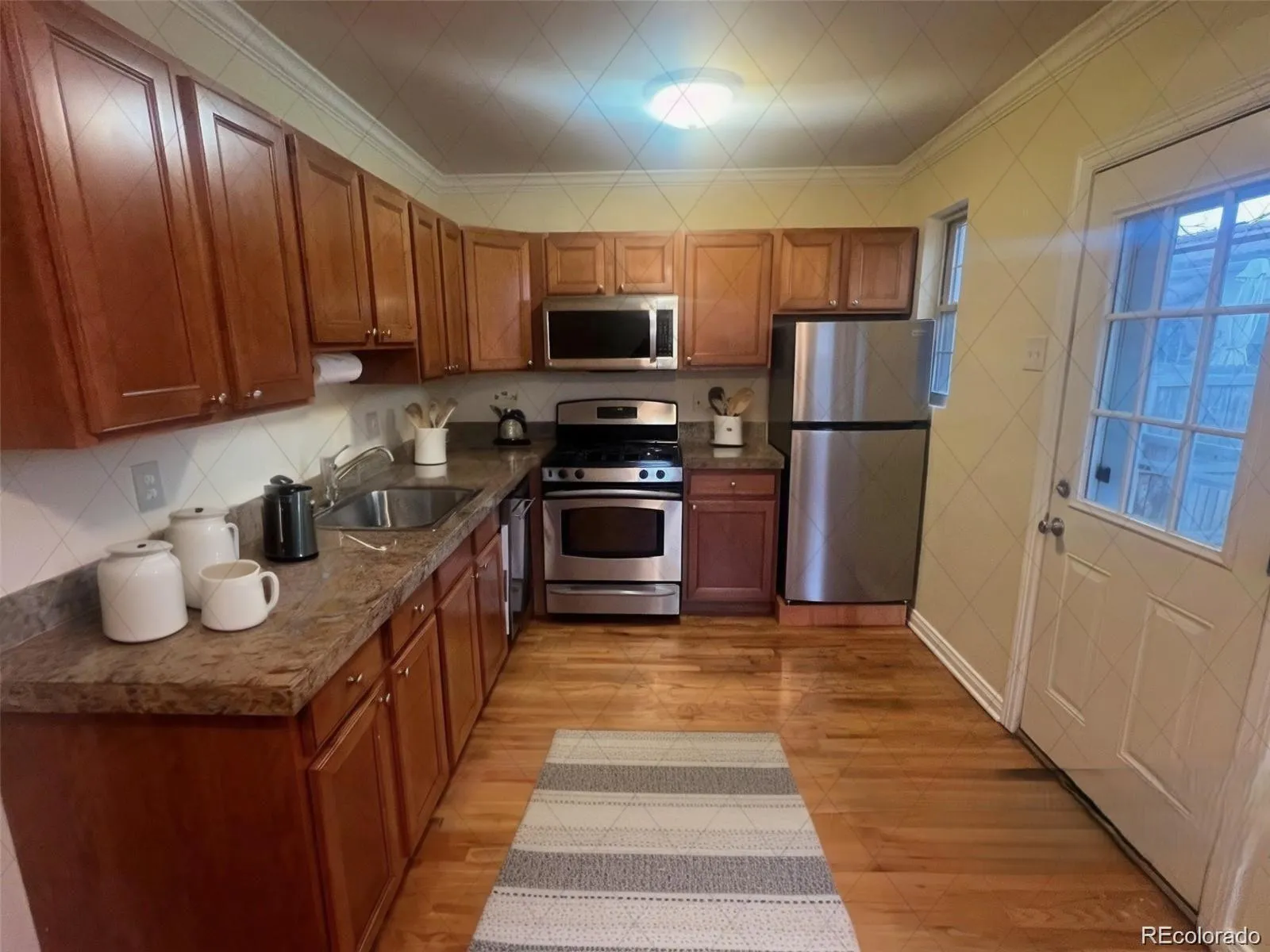 04122026012131 1600 8