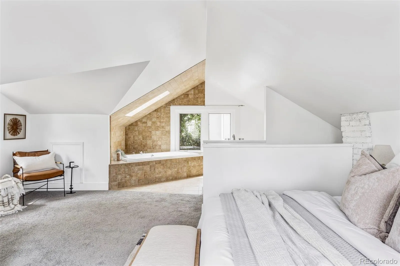 04172026171636 1600 19